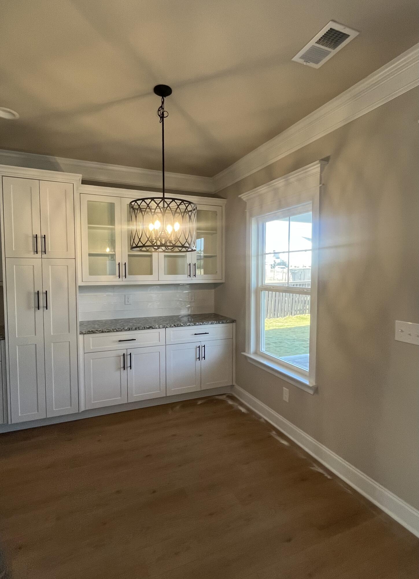 1237 Honey Lane