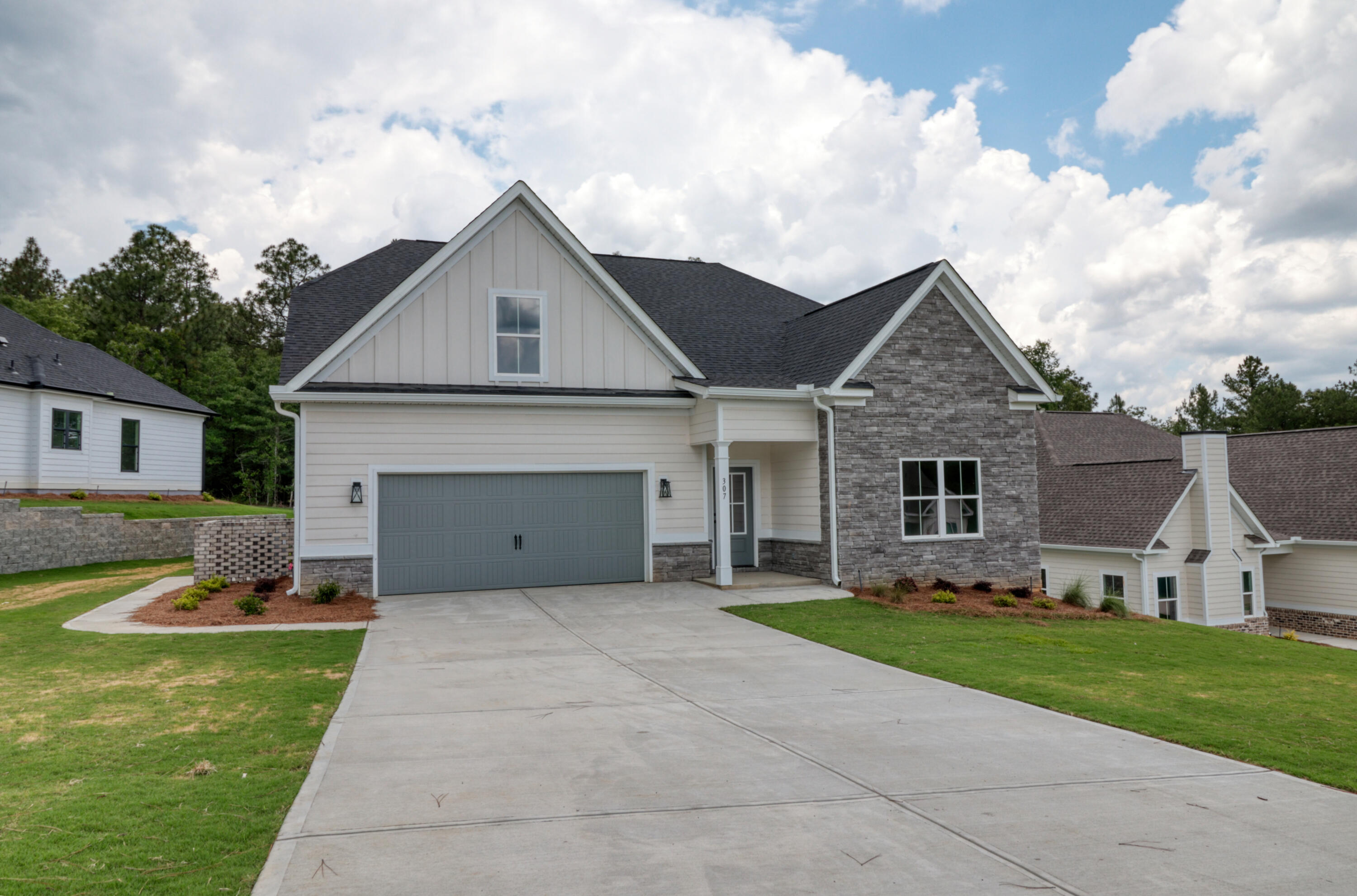307 Whithorn Court