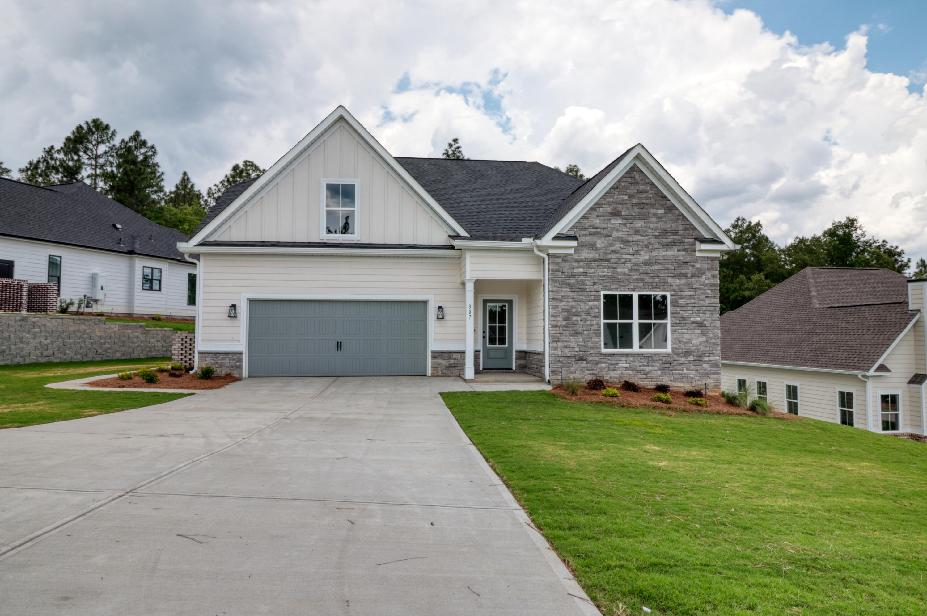 307 Whithorn Court