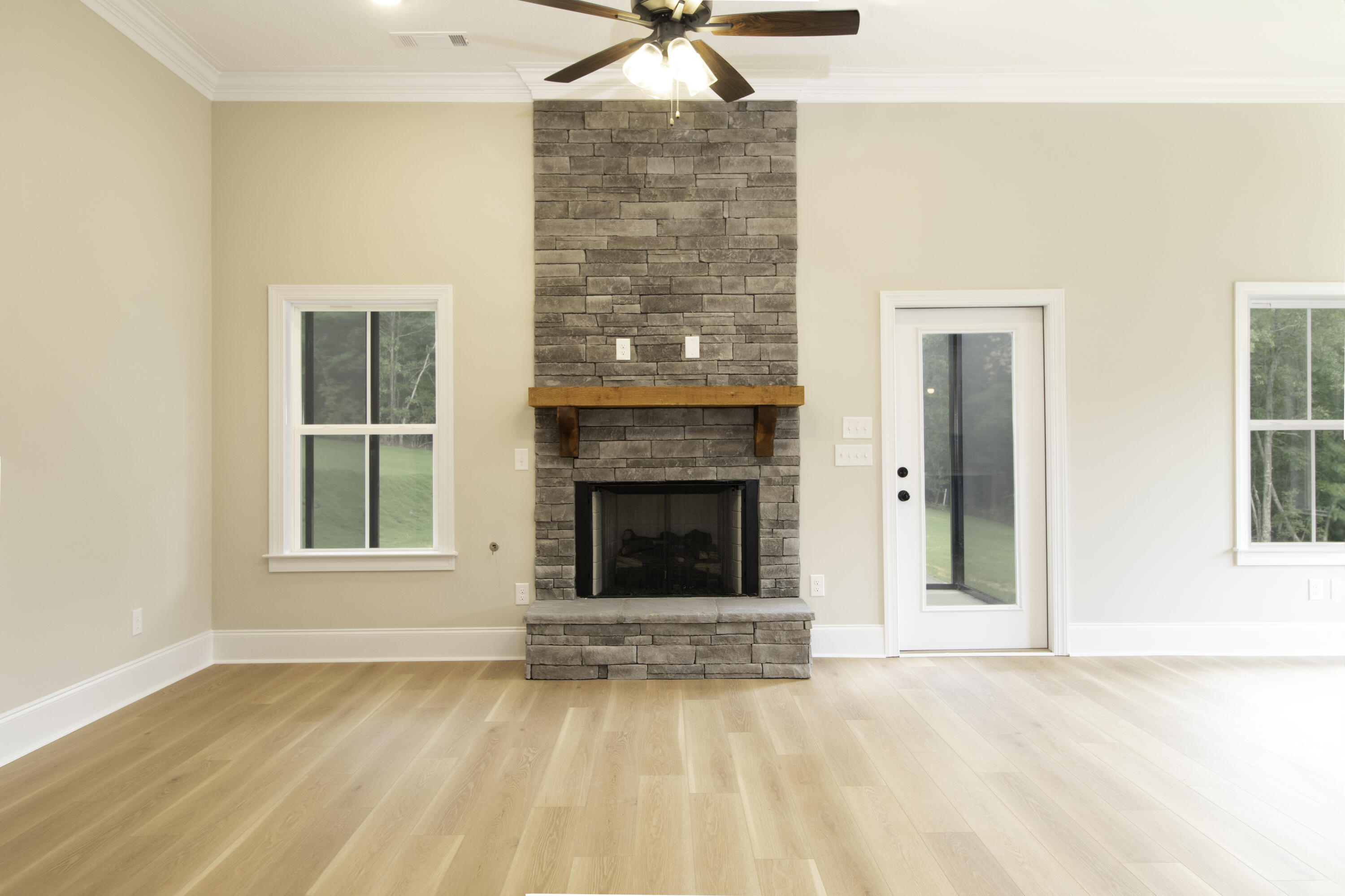 307 Whithorn Court