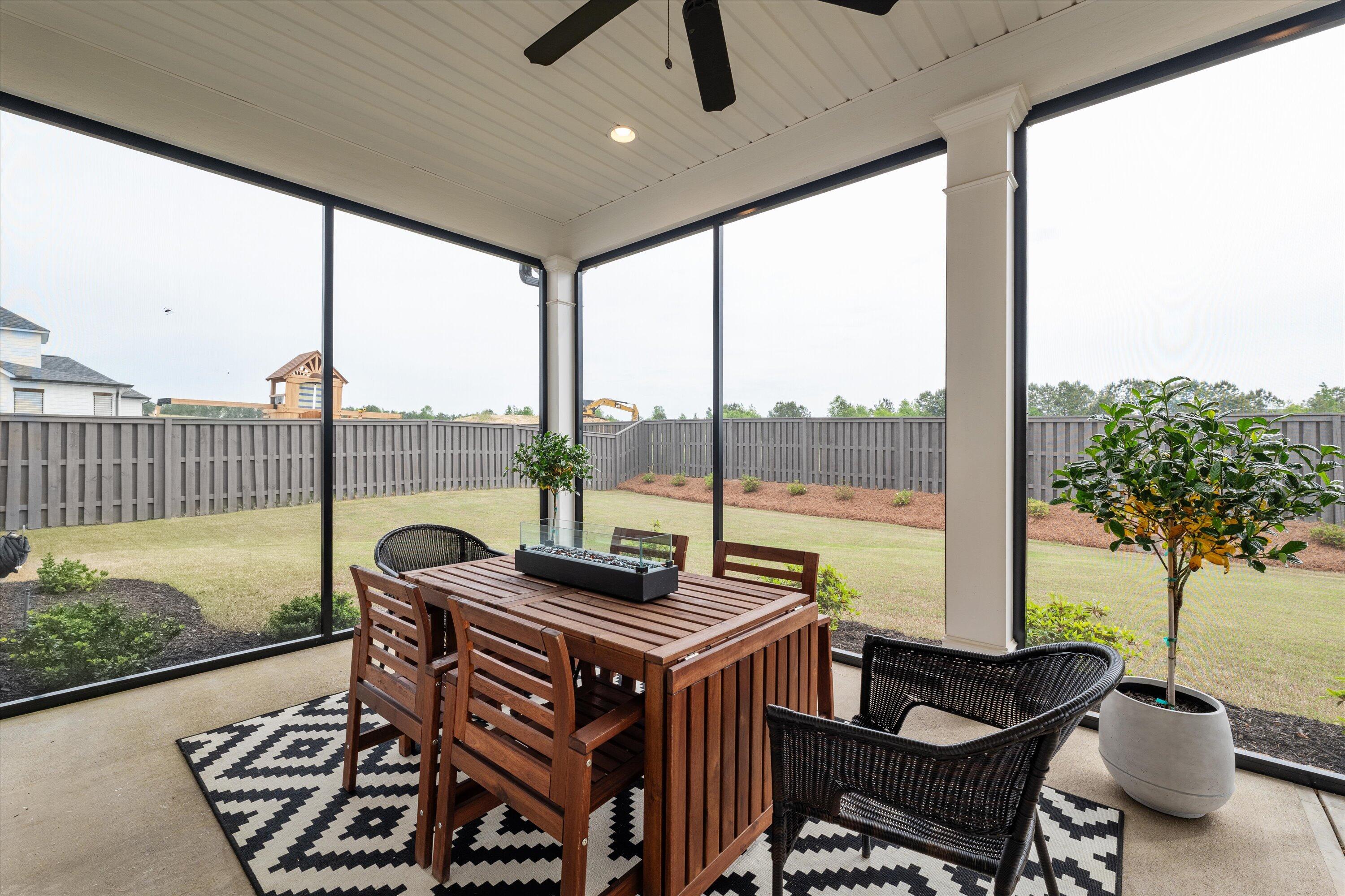 3045 Rosewood Drive