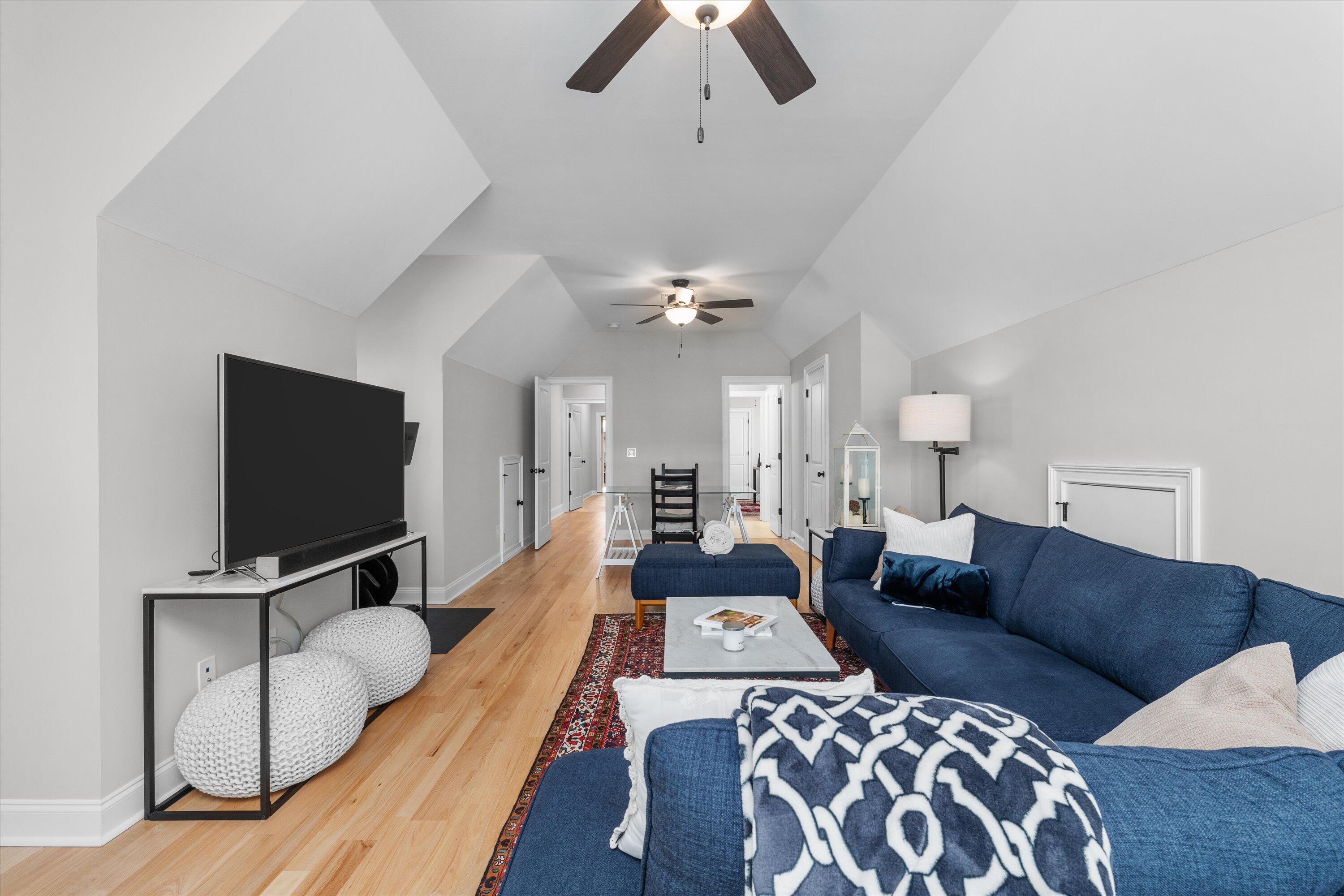 3045 Rosewood Drive