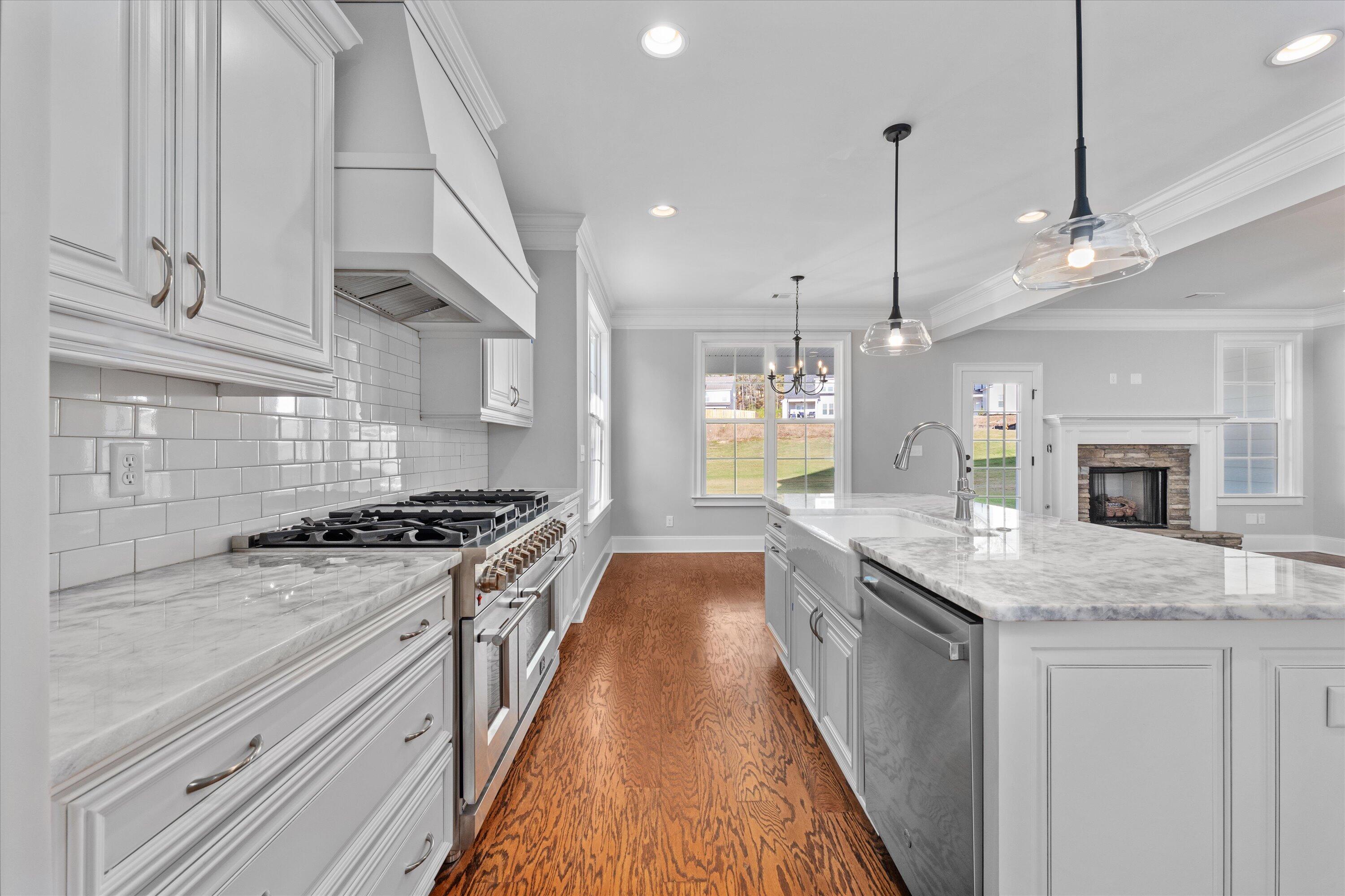 673 River Oaks Lane