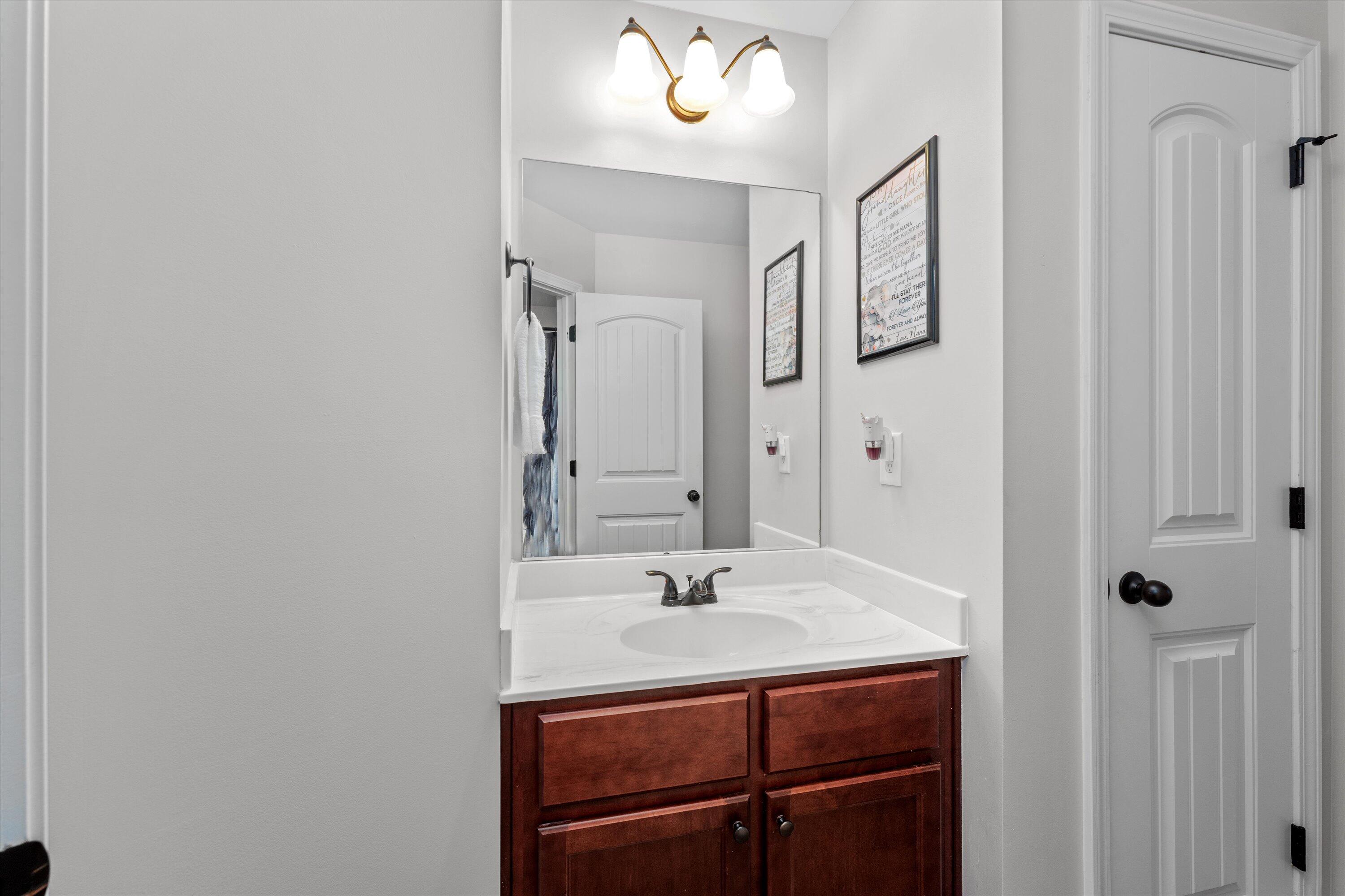109 Broadleaf Trail