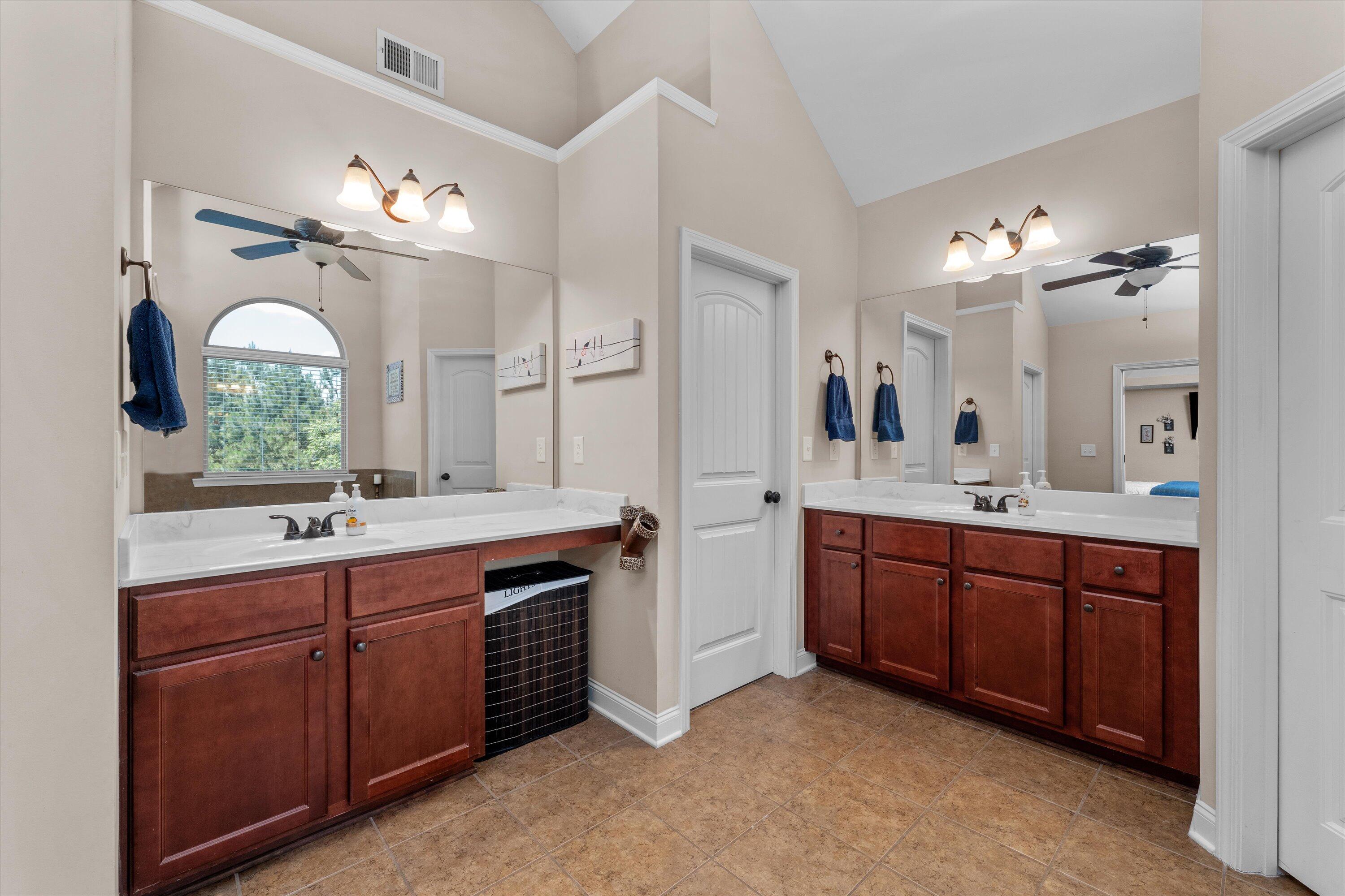 109 Broadleaf Trail