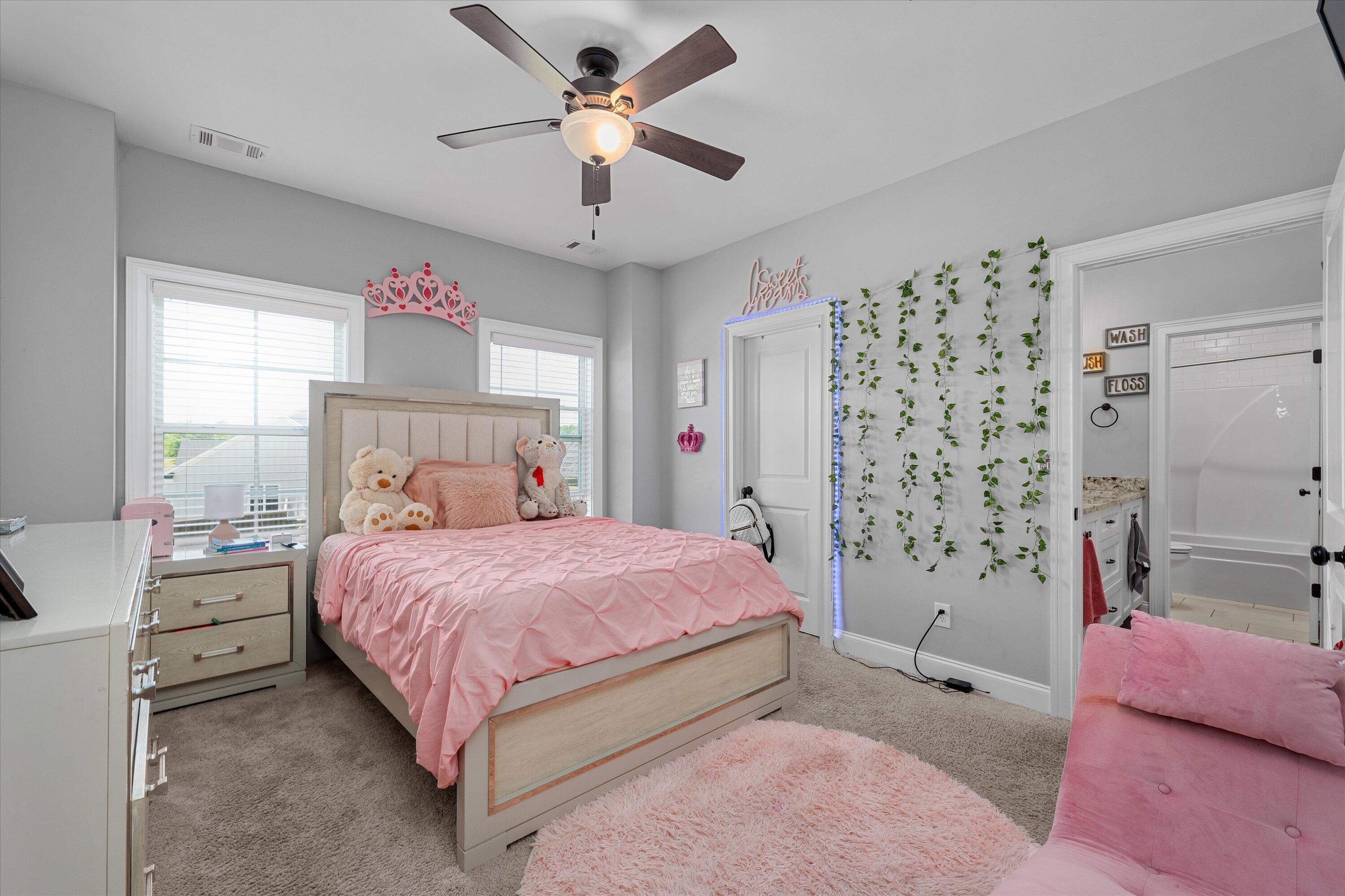 1240 Honey Lane