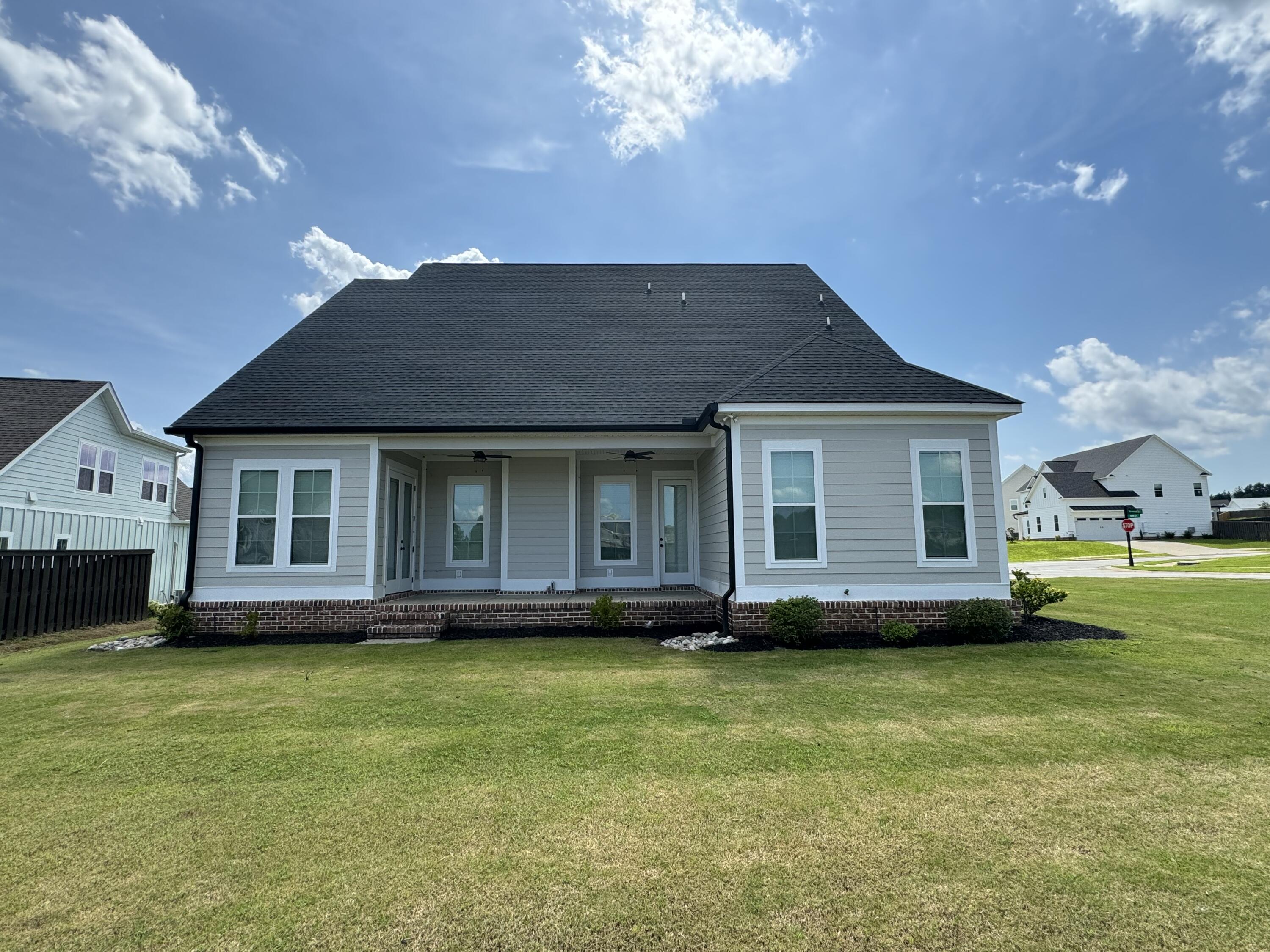 1240 Honey Lane