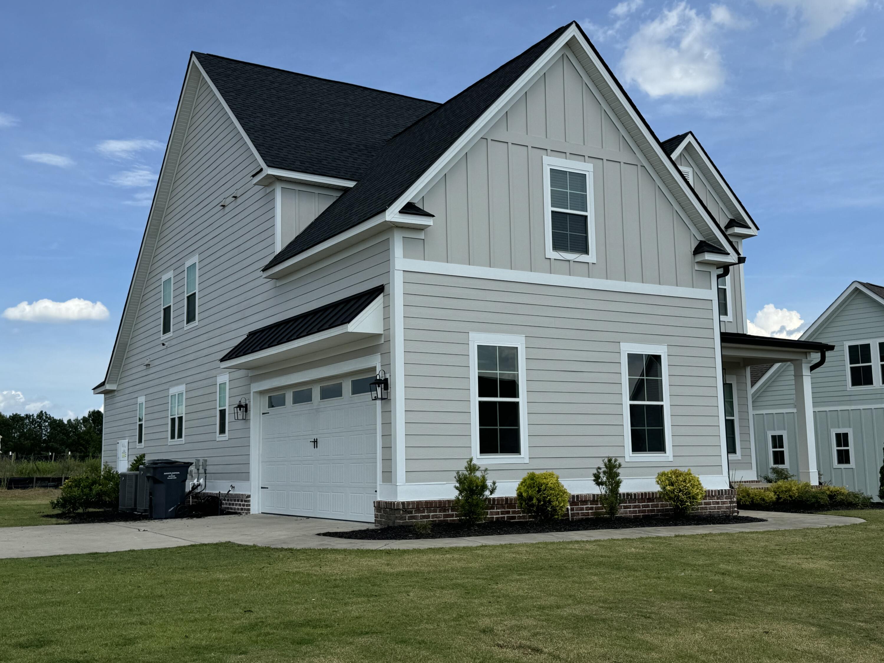 1240 Honey Lane