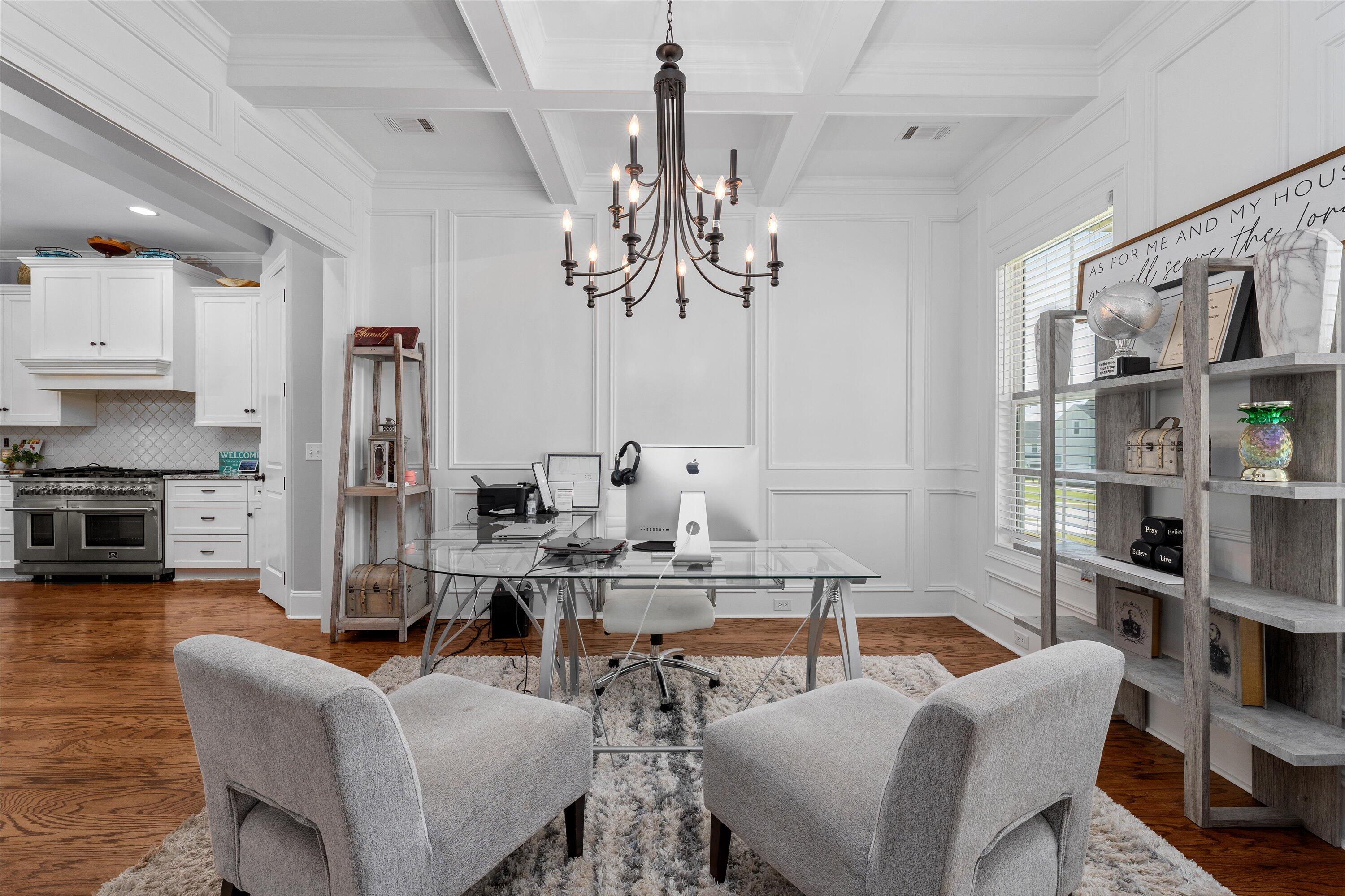 1240 Honey Lane