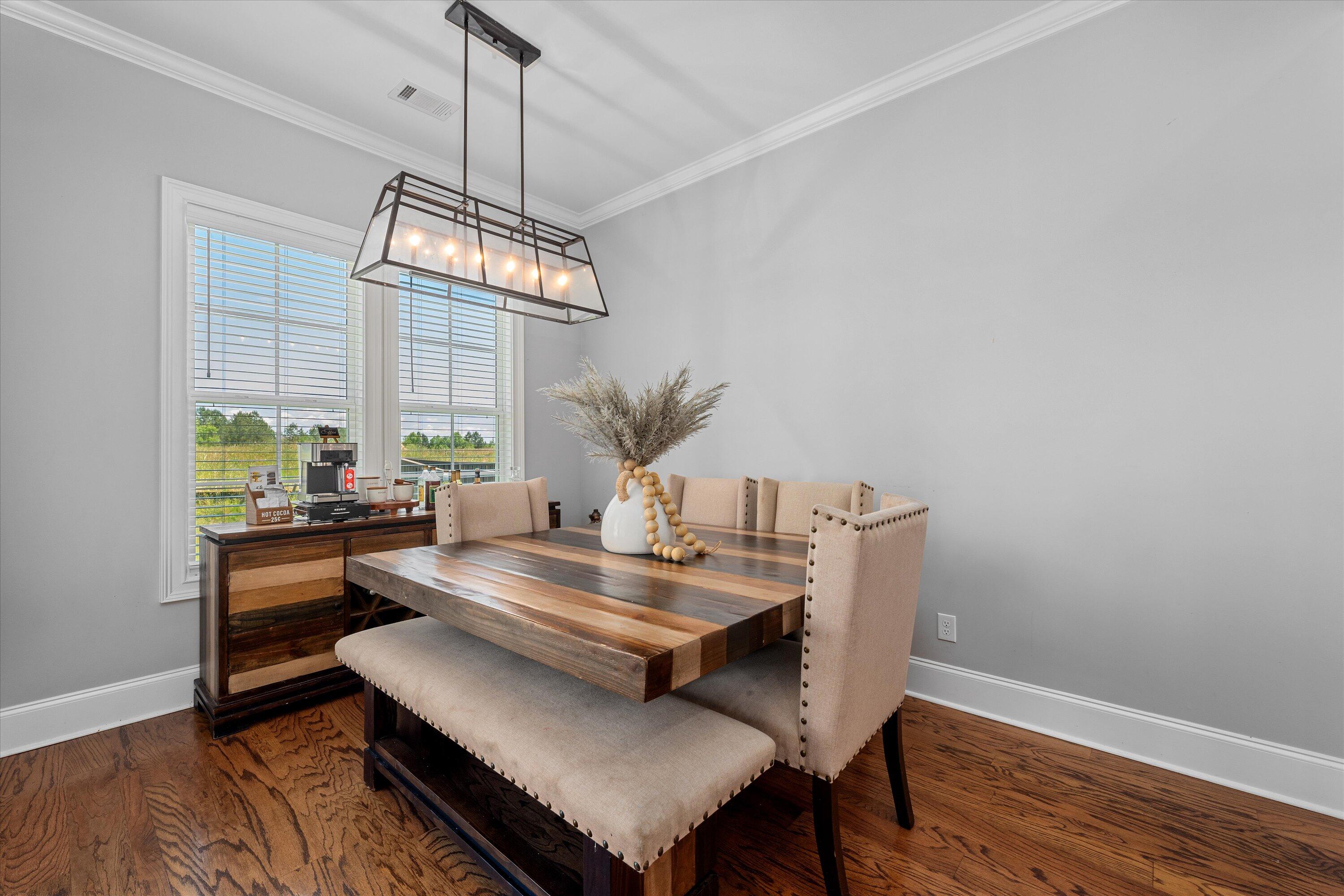 1240 Honey Lane