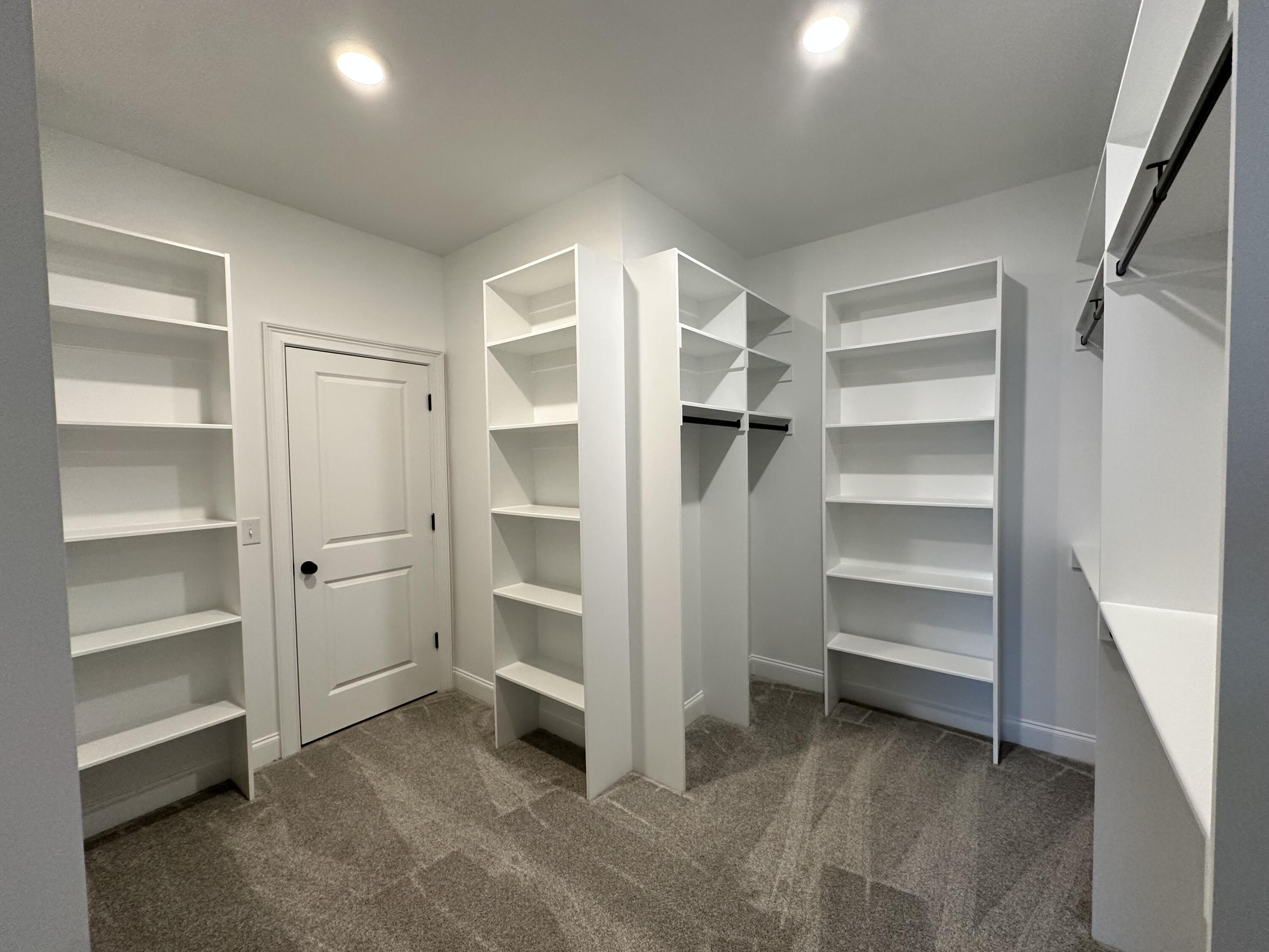 2990 Rosewood Drive