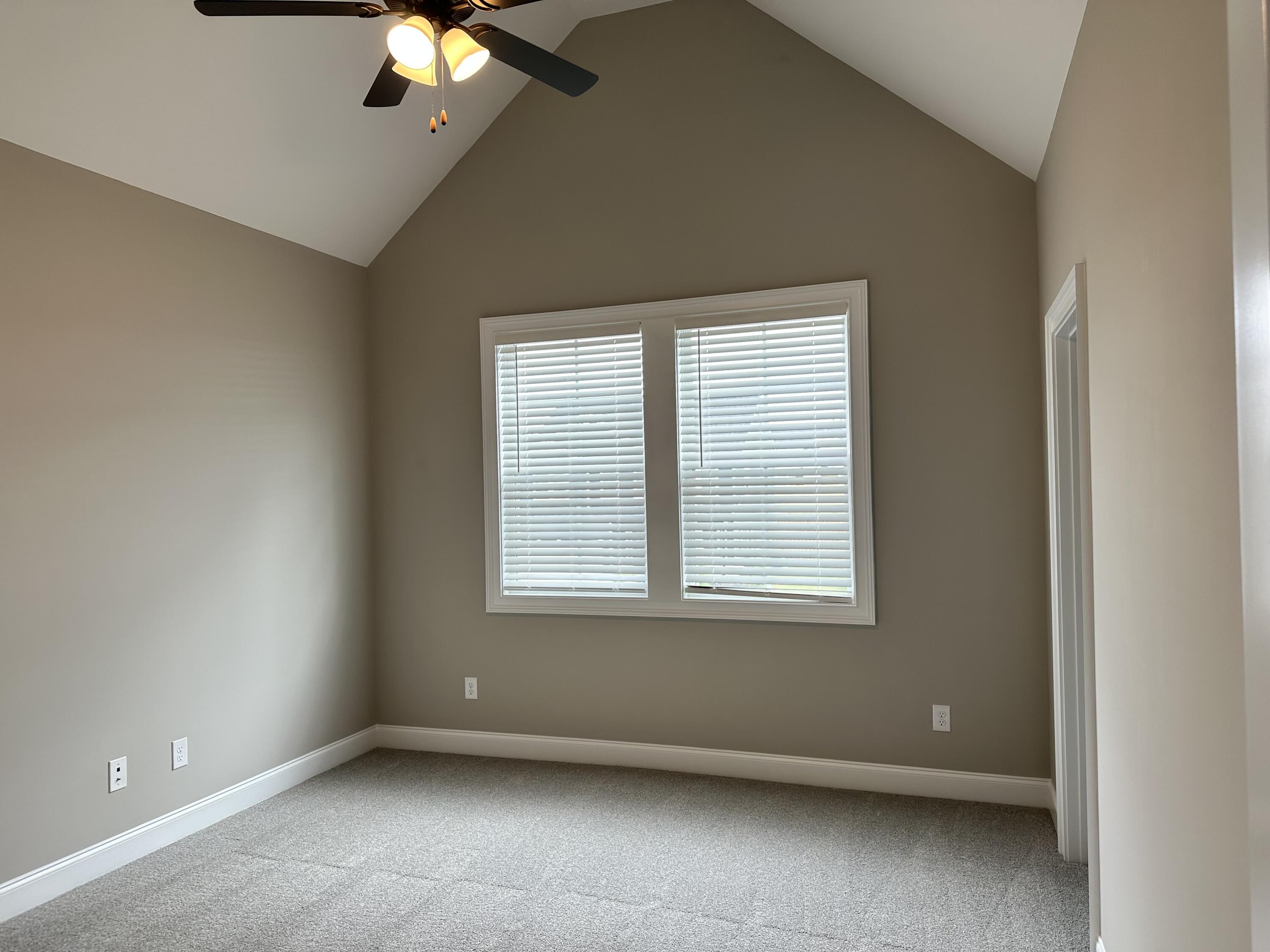 2990 Rosewood Drive
