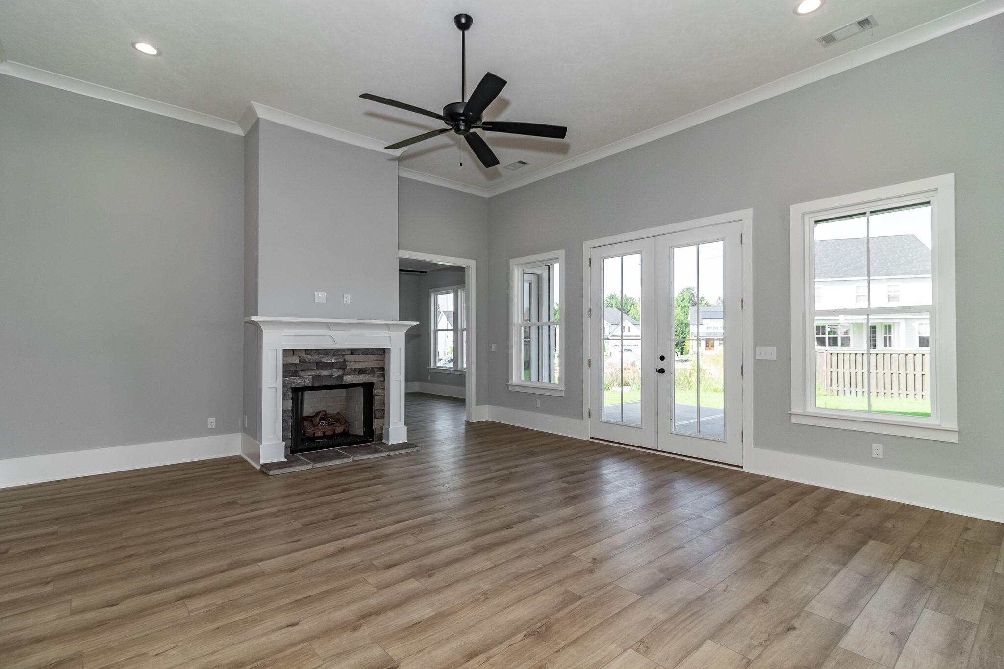 3044 Rosewood Drive