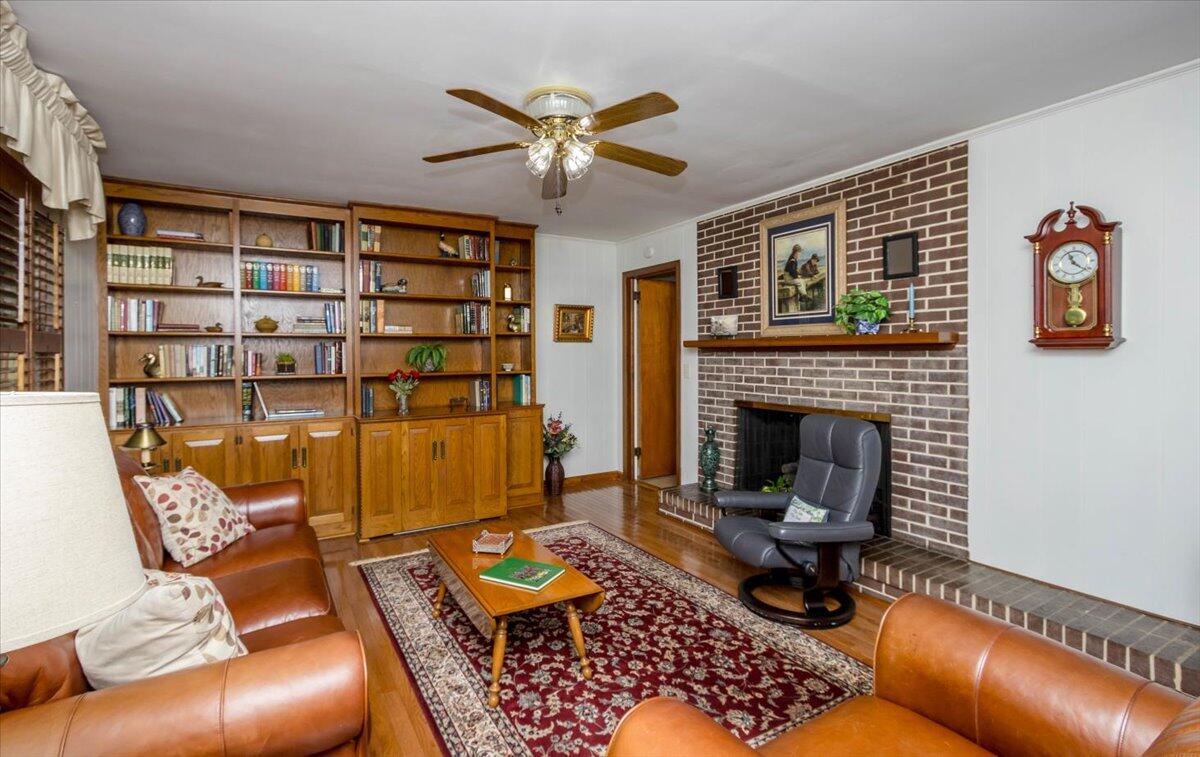 812 Brooks Drive
