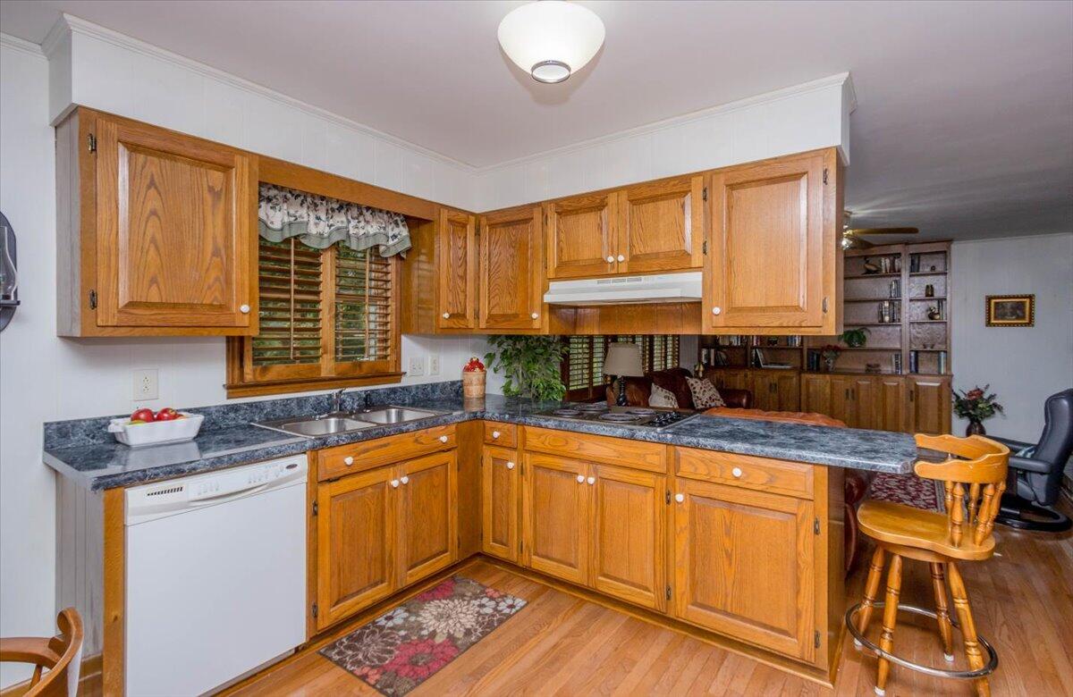 812 Brooks Drive