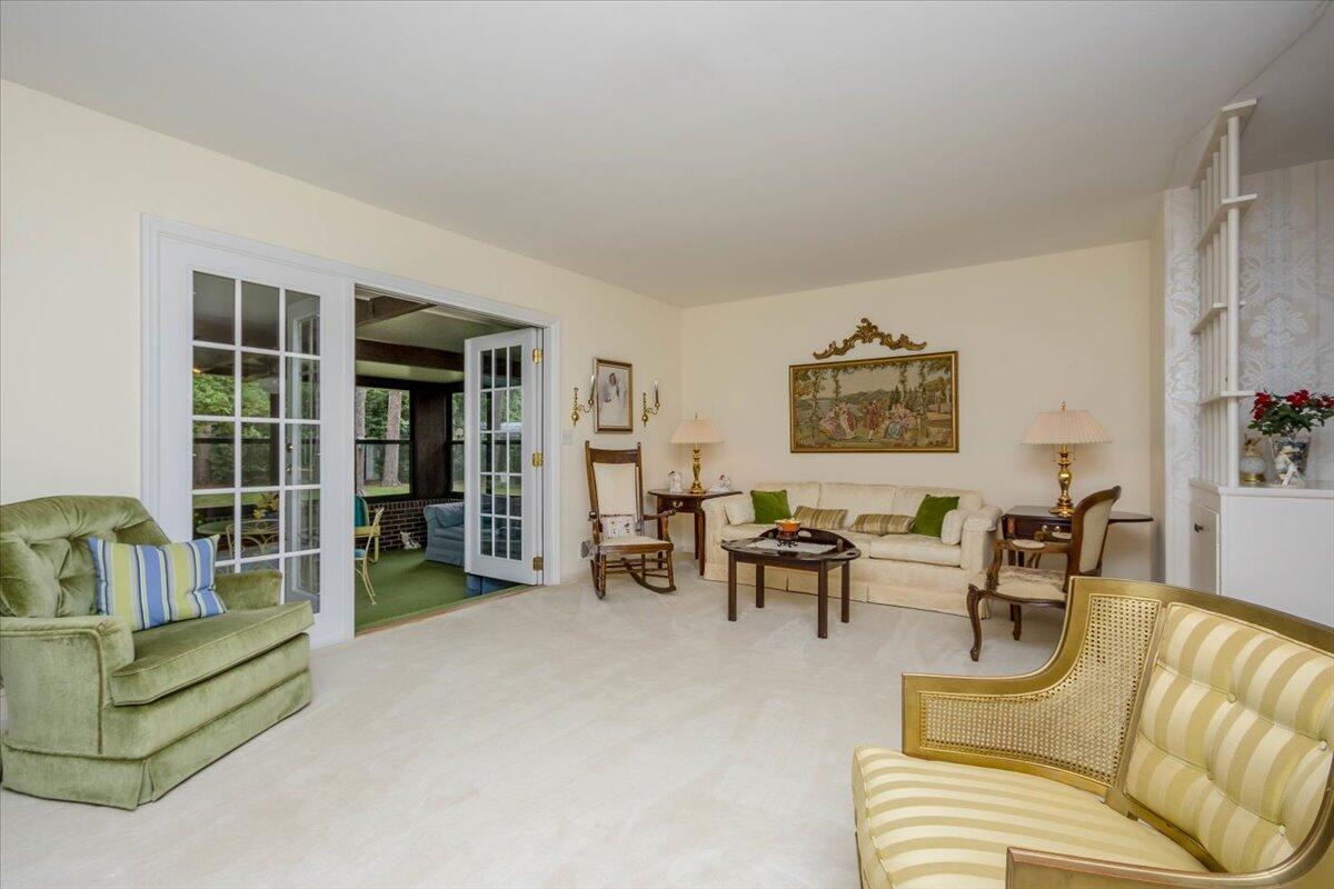 812 Brooks Drive