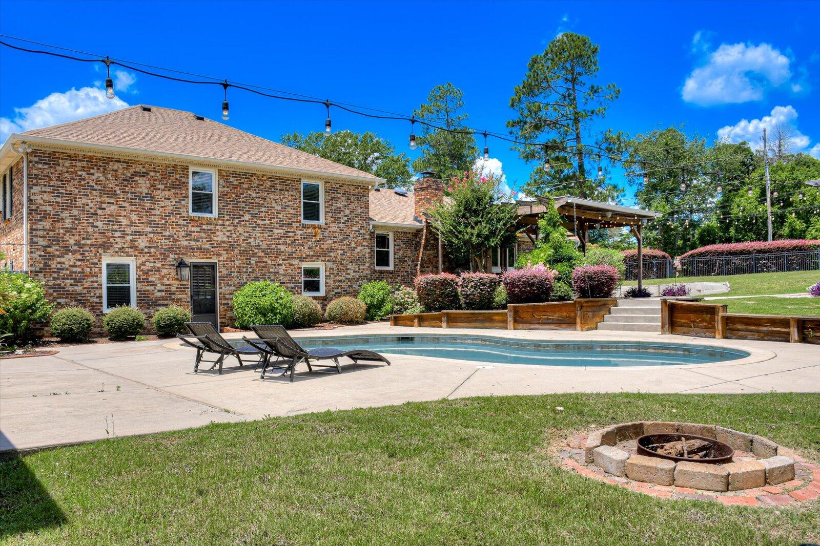 1901 Riley Court