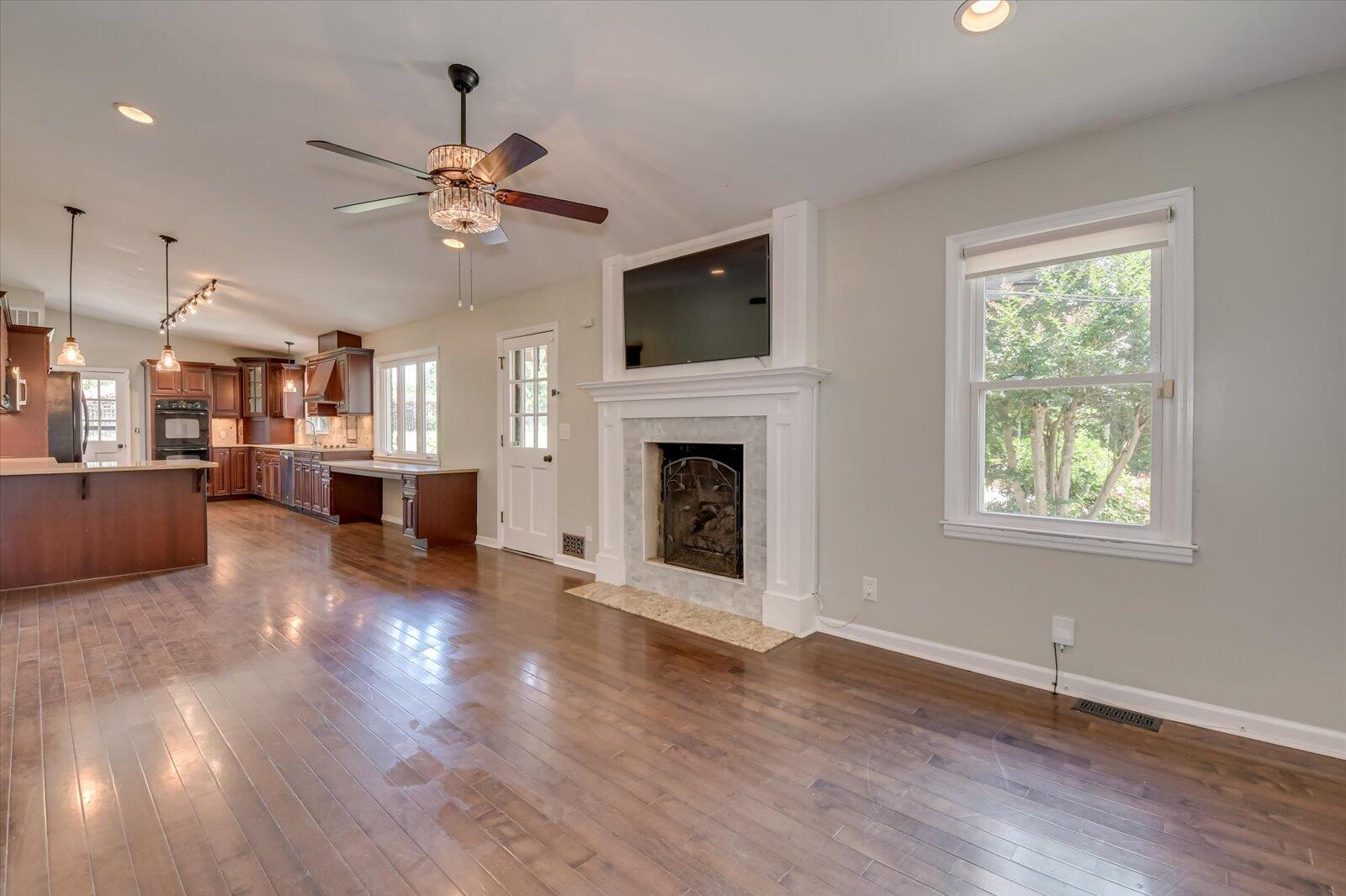 1901 Riley Court
