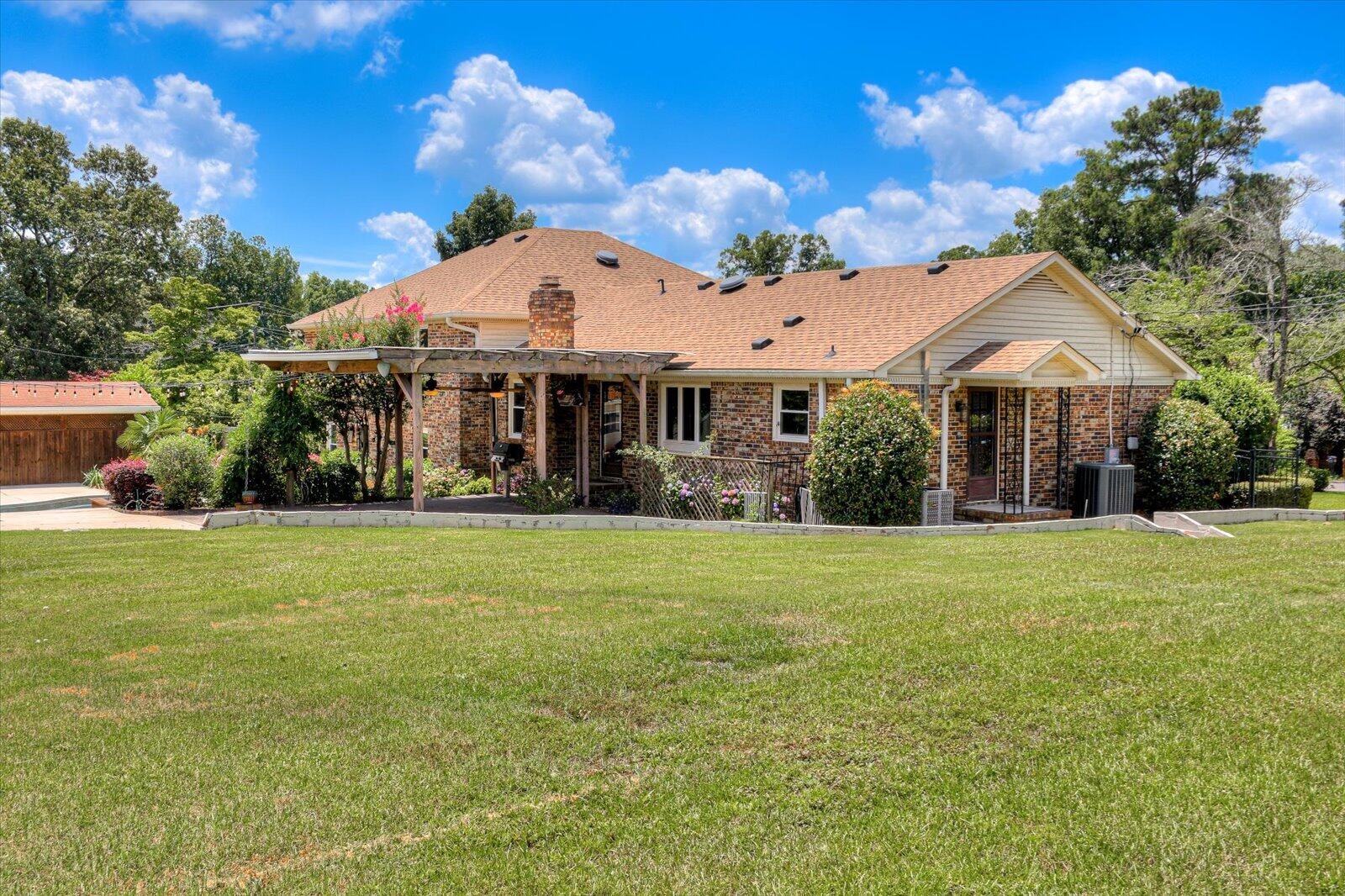 1901 Riley Court