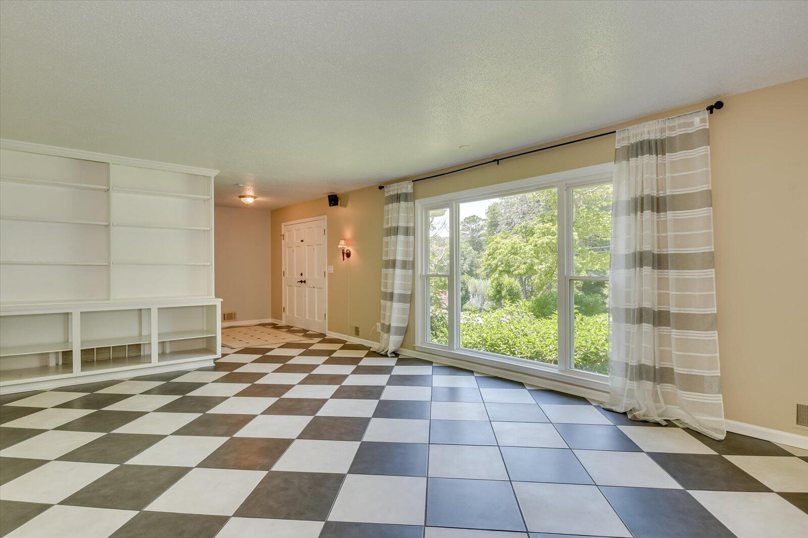 1901 Riley Court