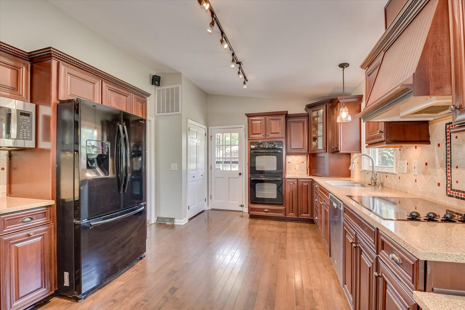 1901 Riley Court