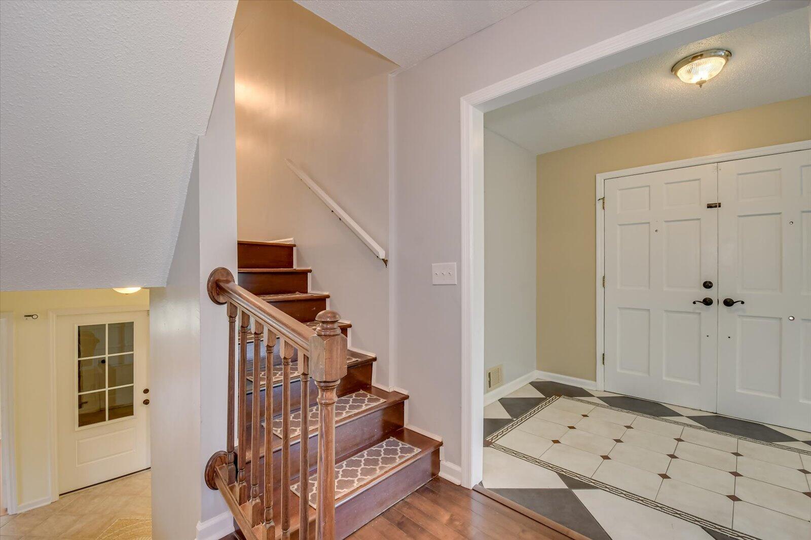 1901 Riley Court