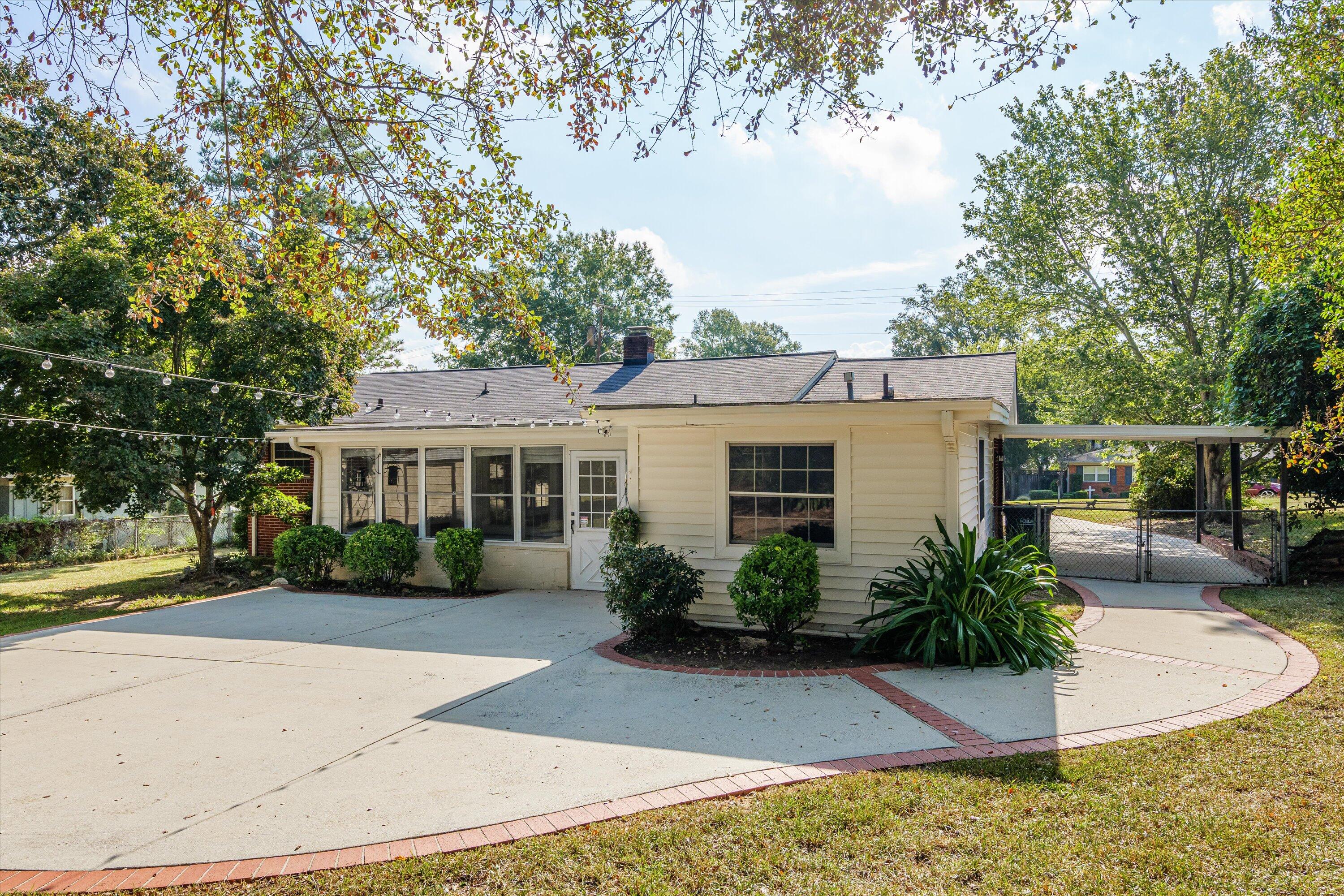 929 Papaya Street