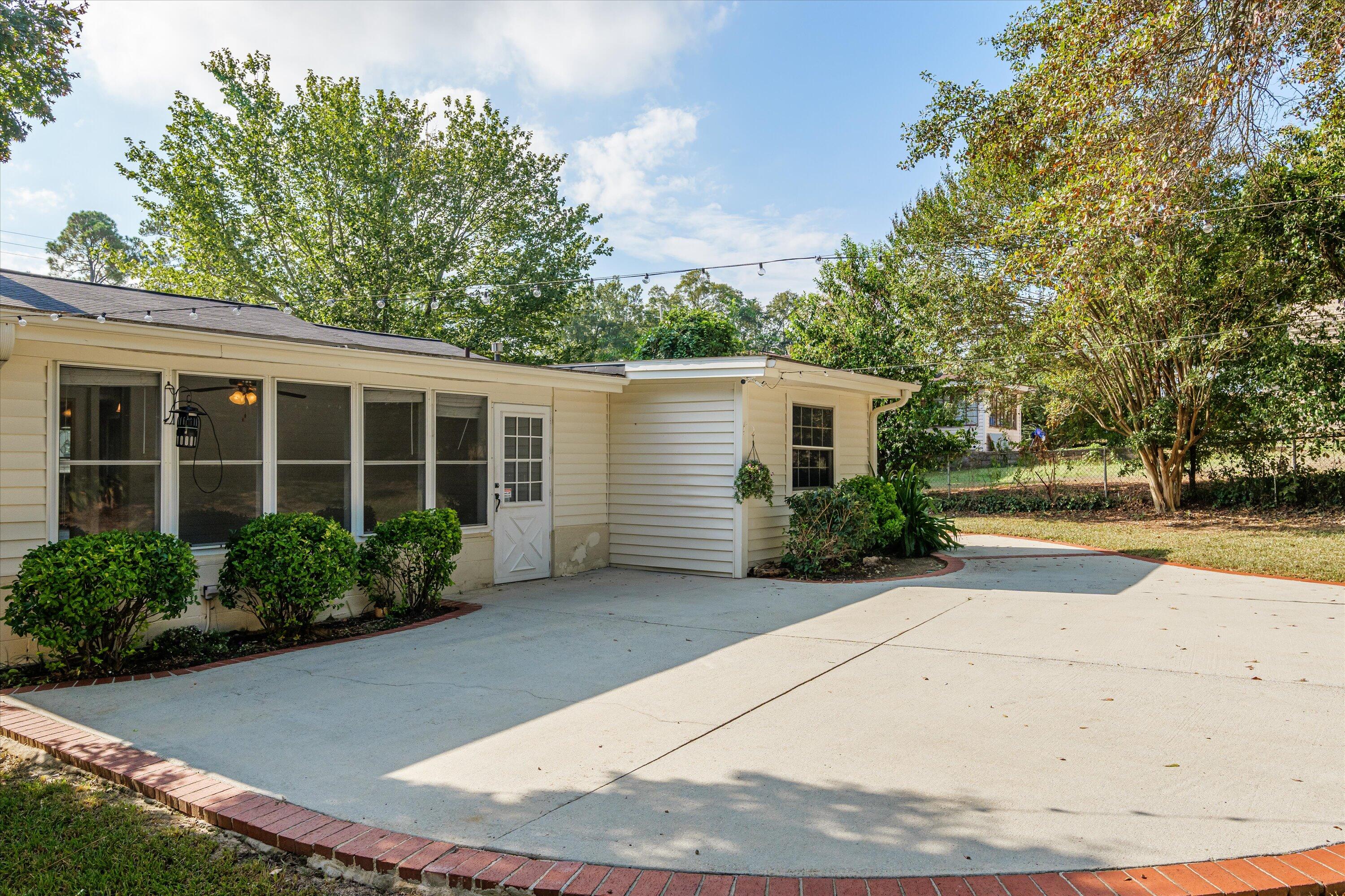 929 Papaya Street
