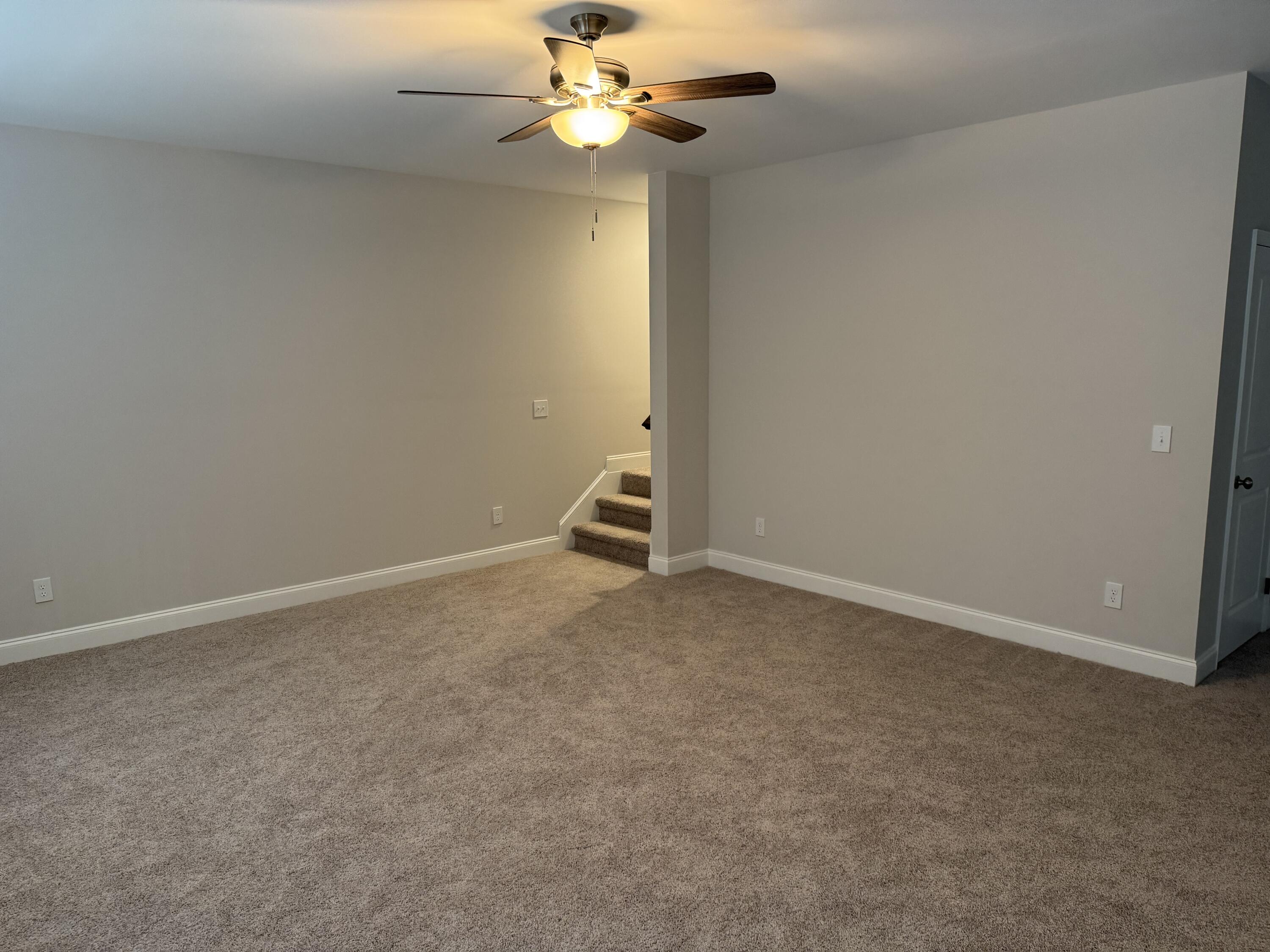 2161 Kaneck Way