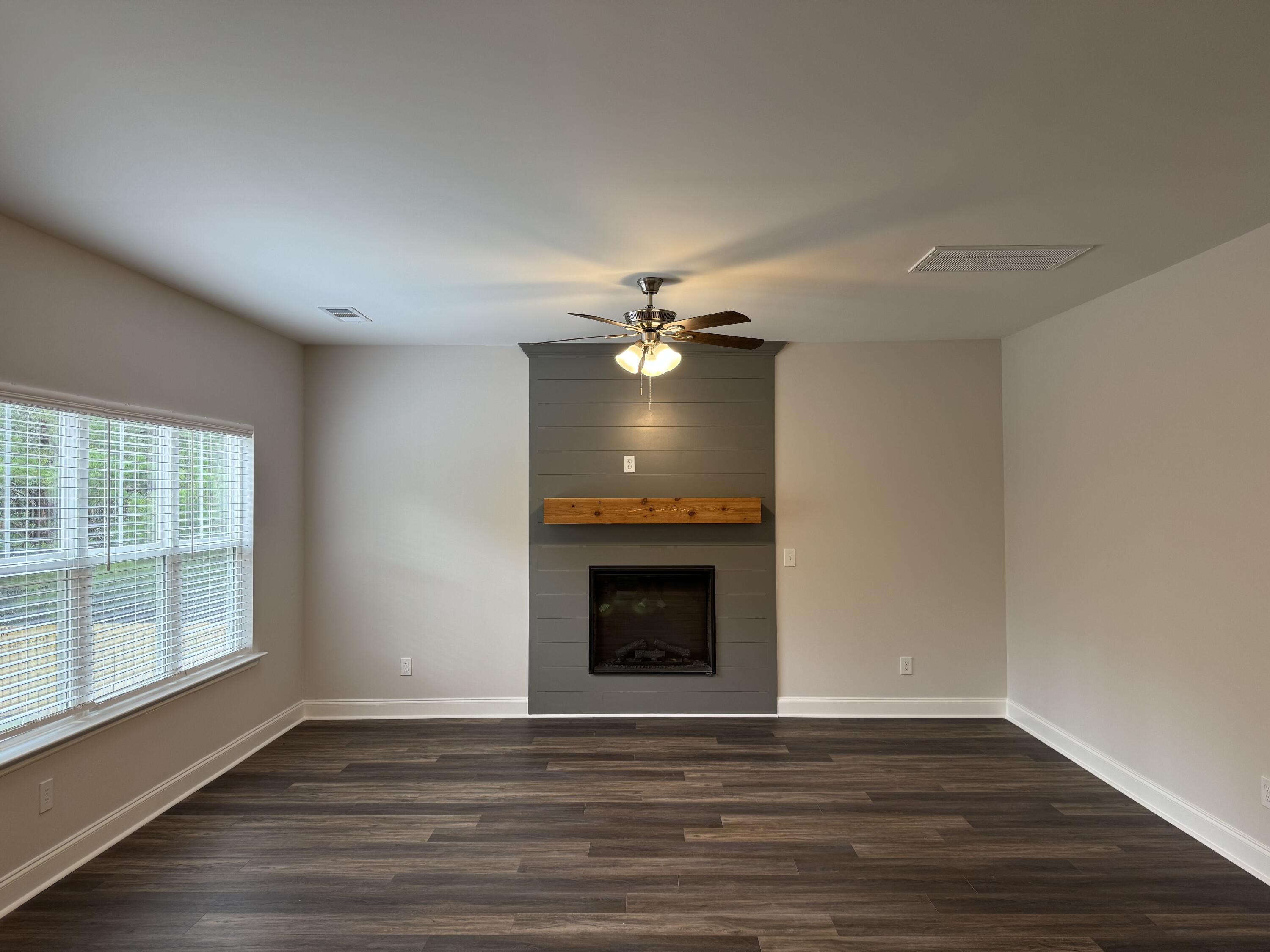 2161 Kaneck Way