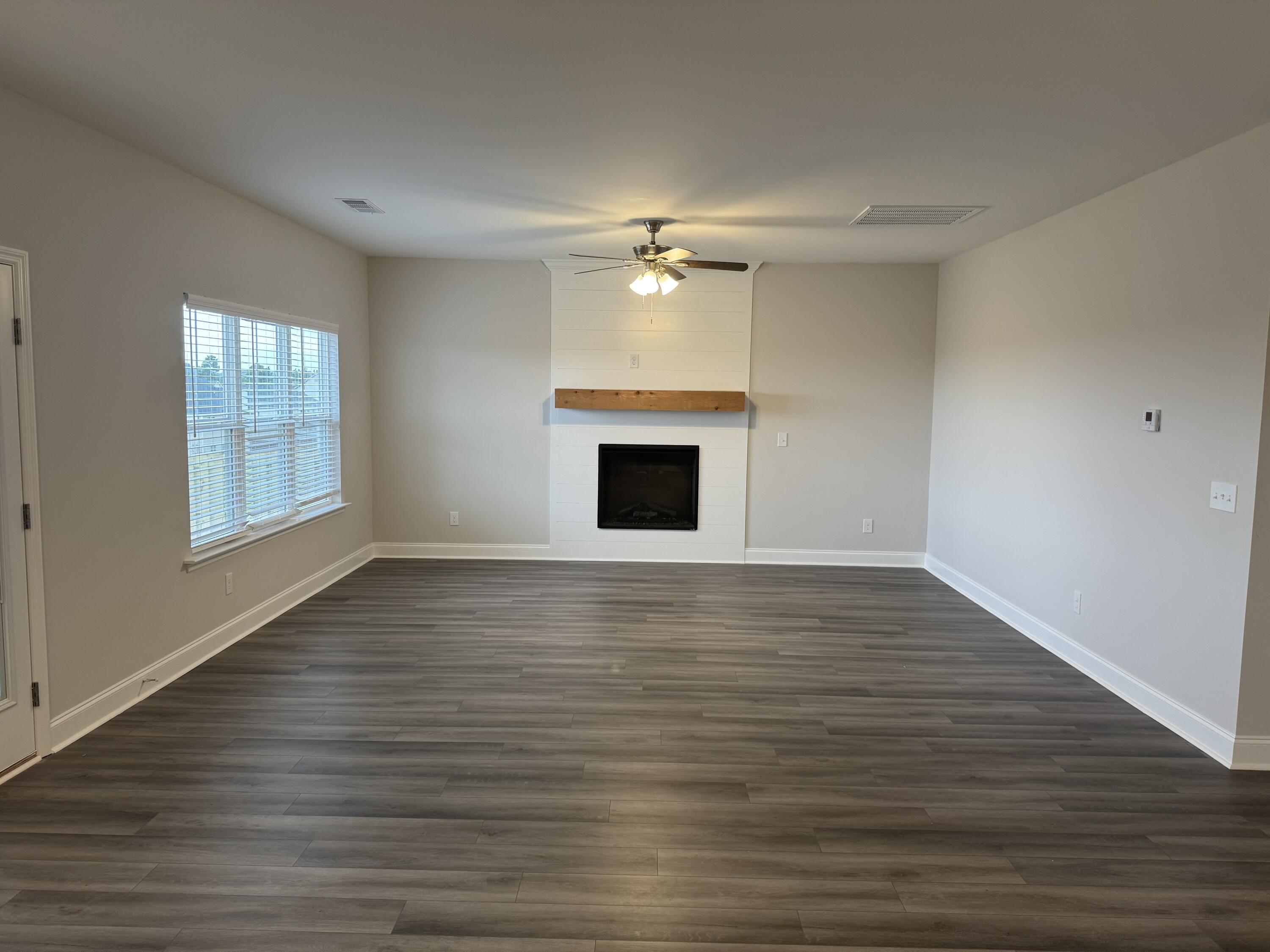 1724 Ethan Way