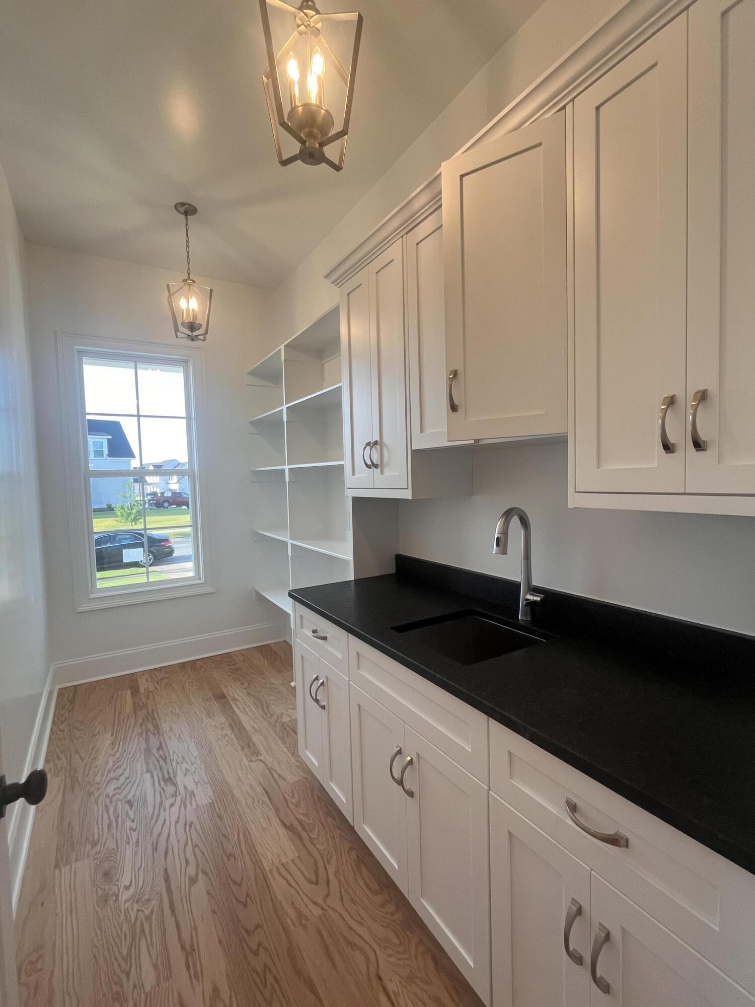 1227 Honey Lane