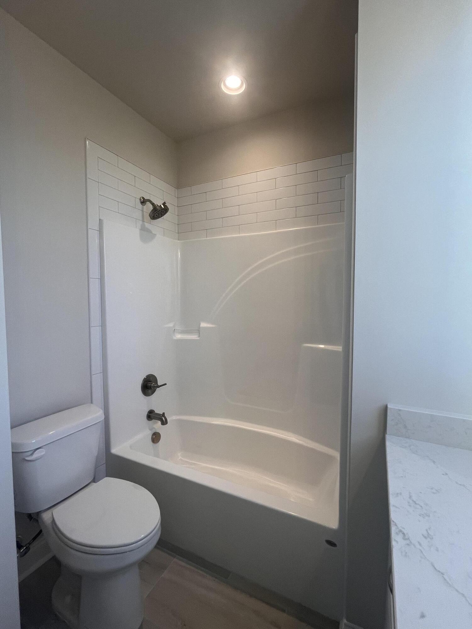 1227 Honey Lane
