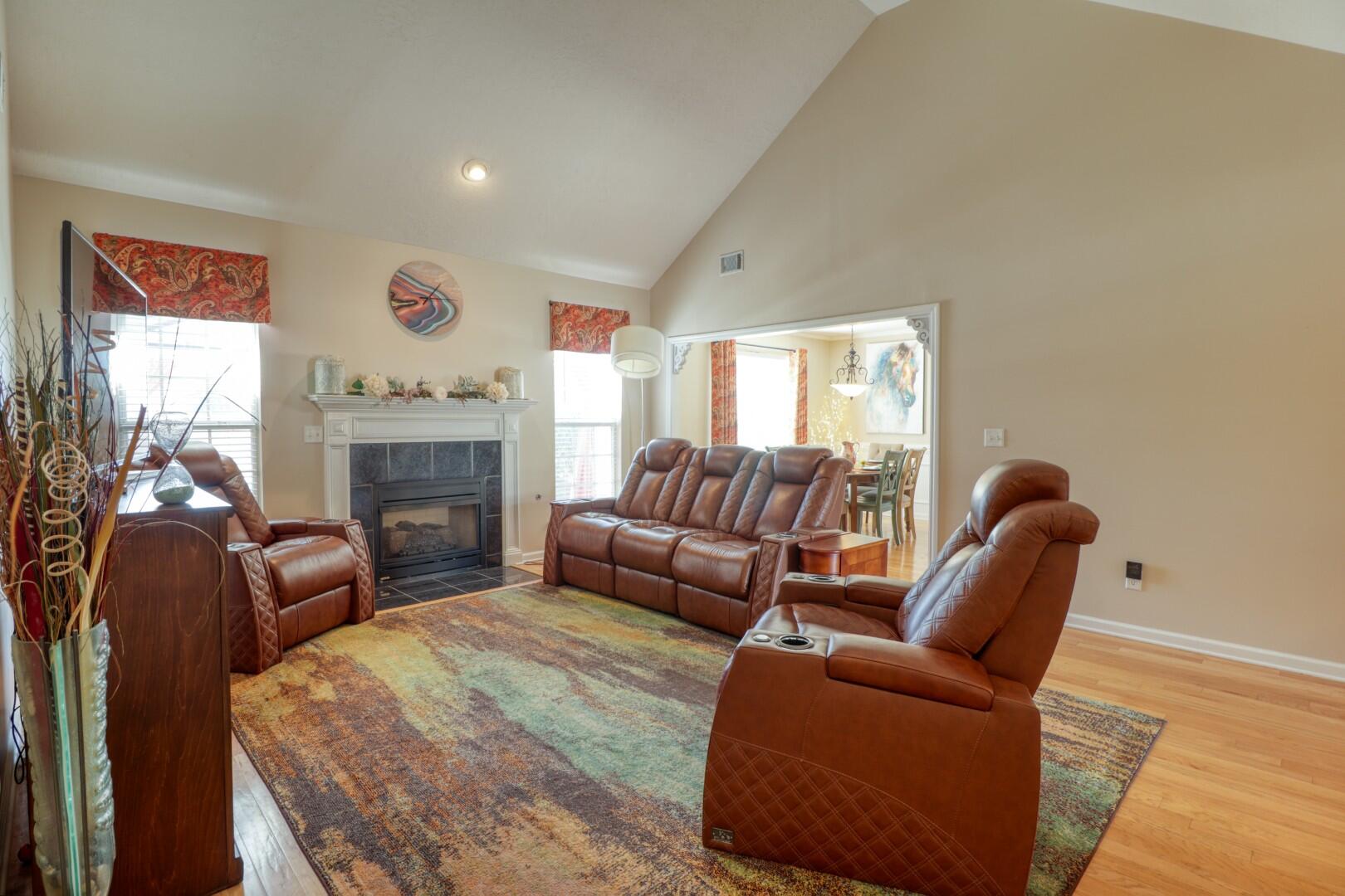 323 Grandiflora Circle