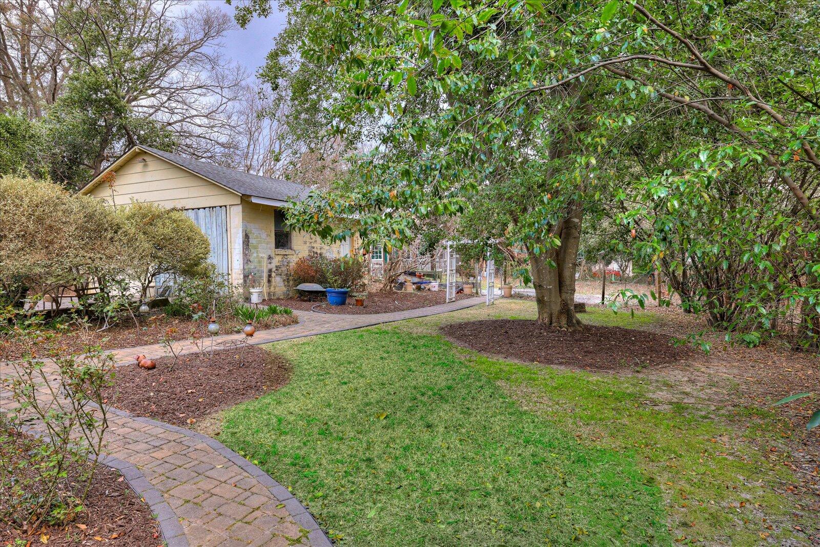 1626 Whitney Street
