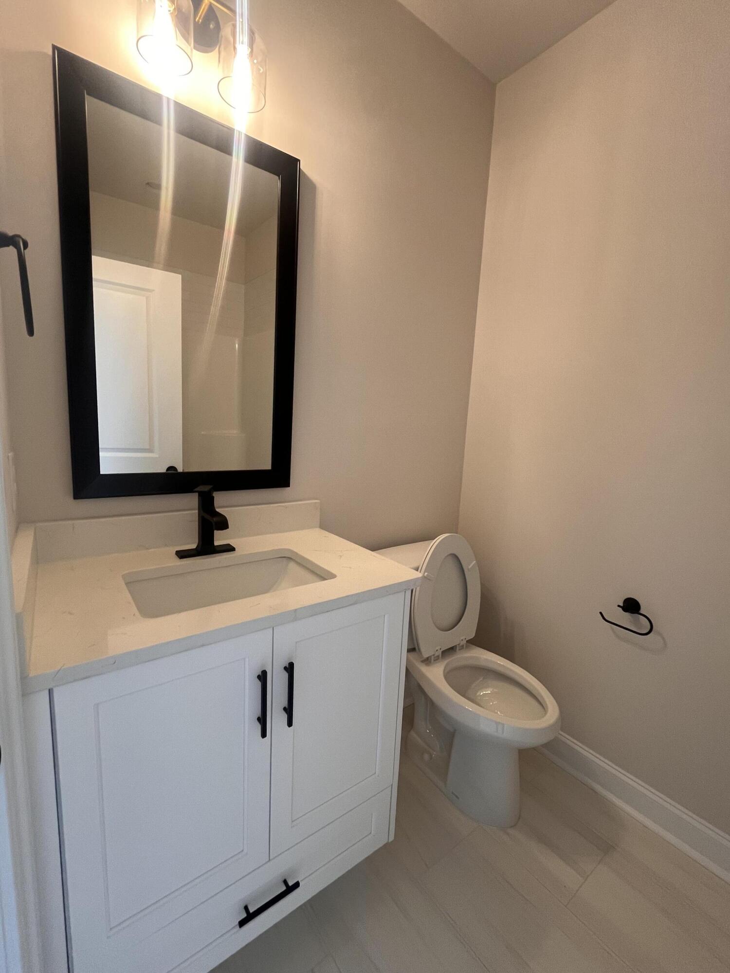 1231 Honey Lane