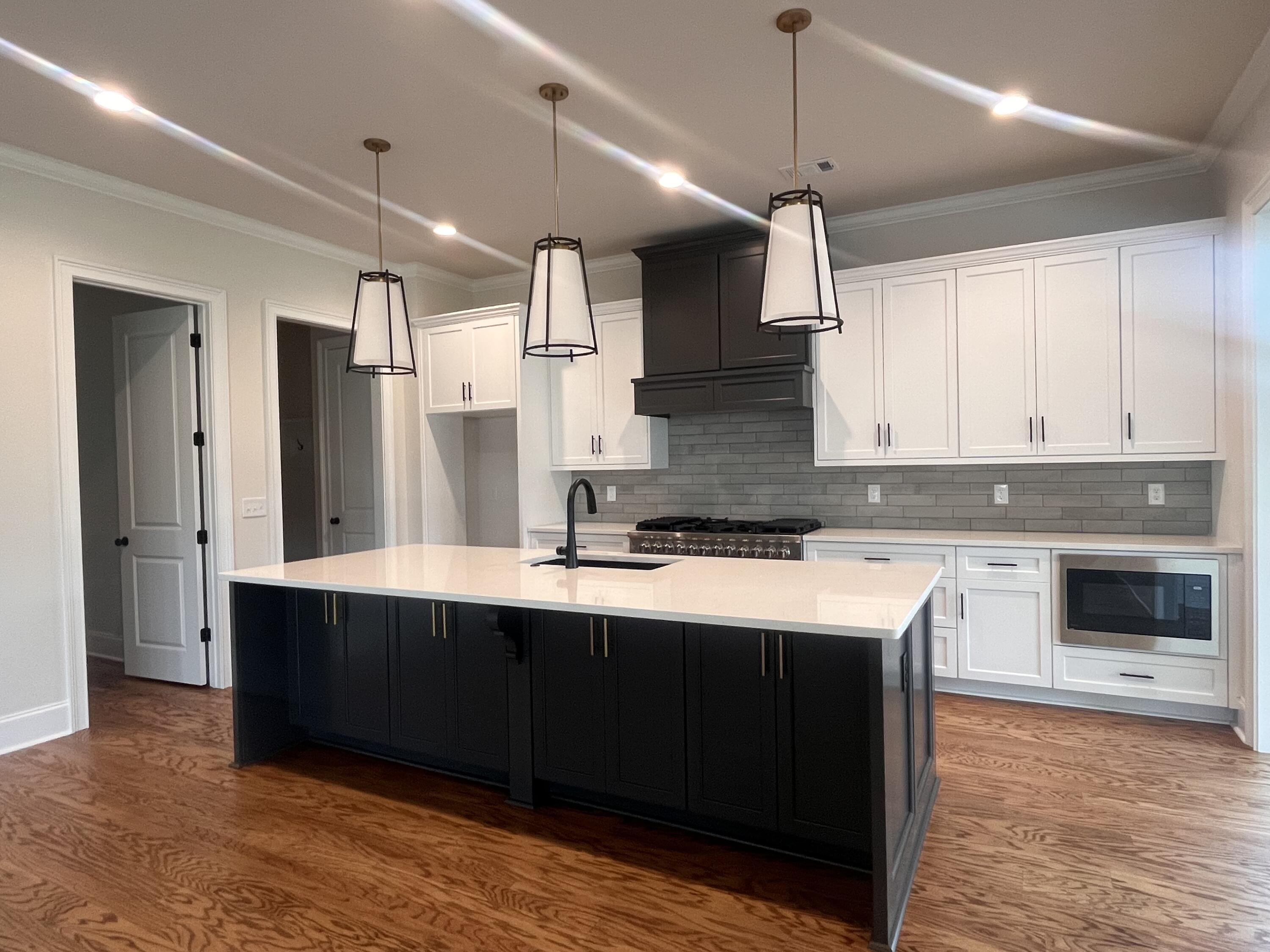 1231 Honey Lane
