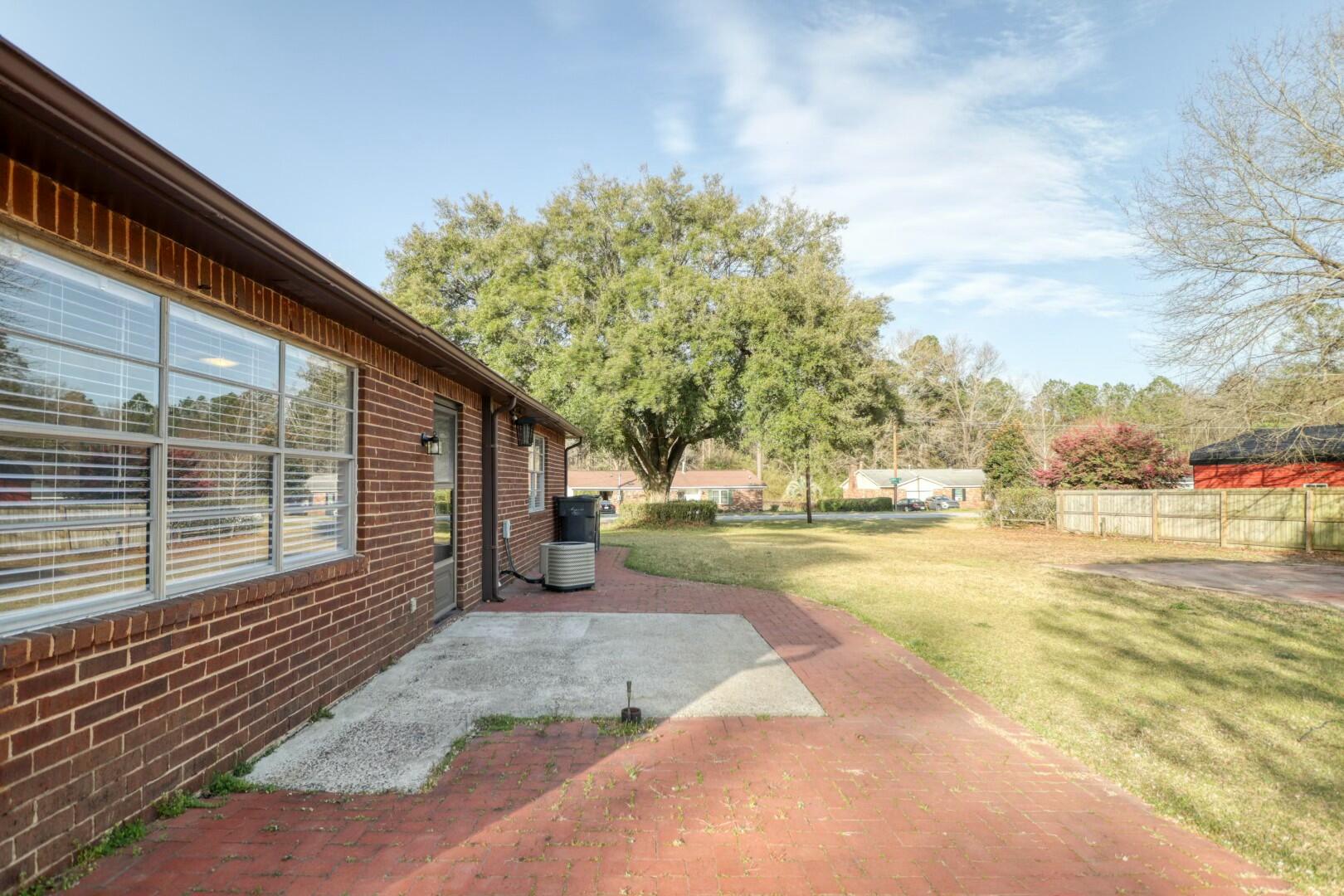 202 Pineview Drive
