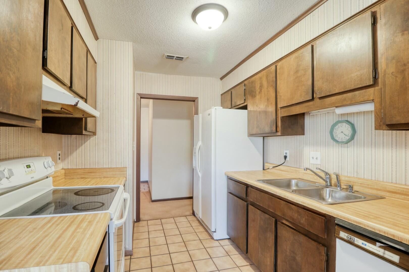 202 Pineview Drive