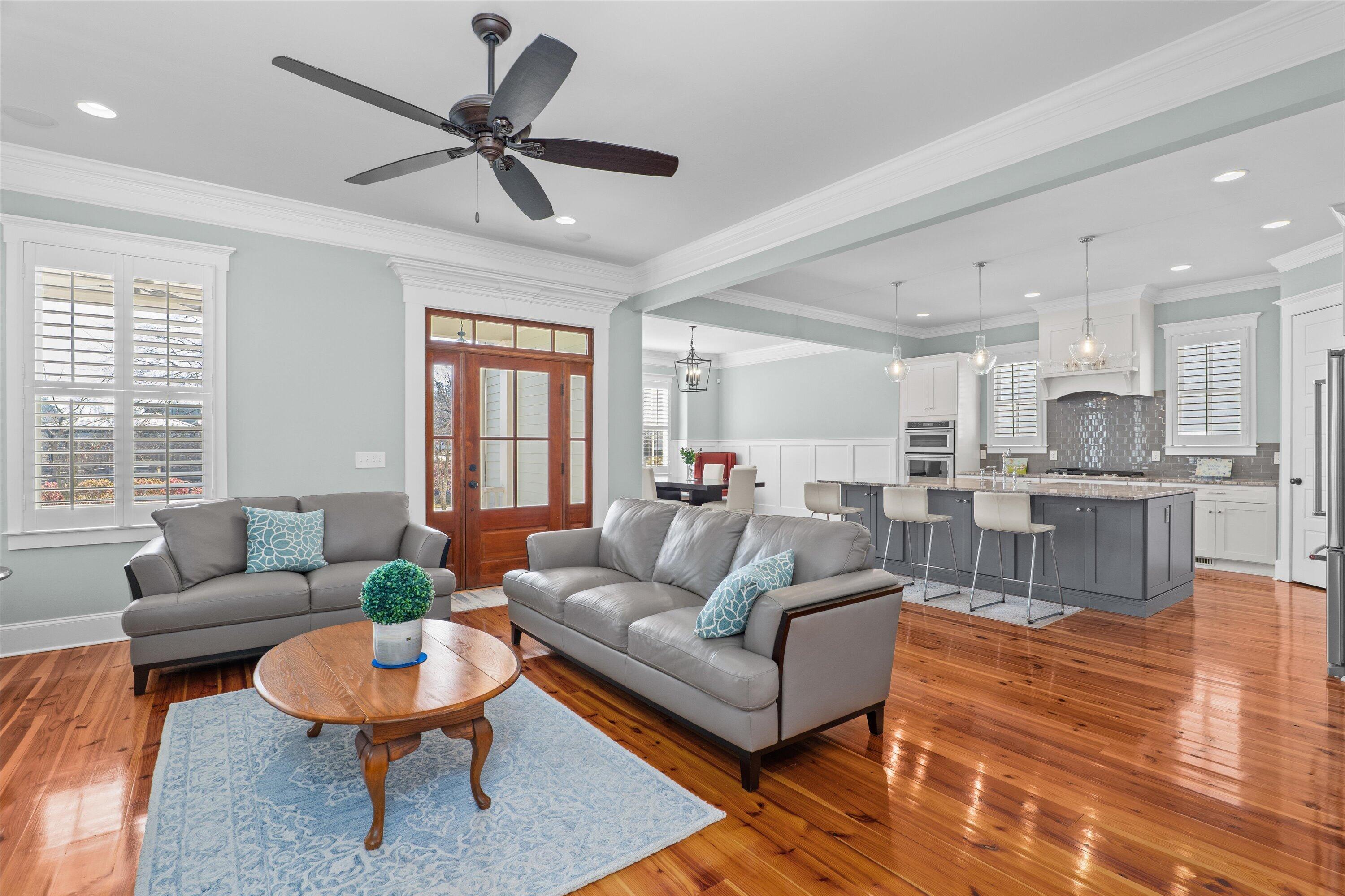 818 Kestrel Drive