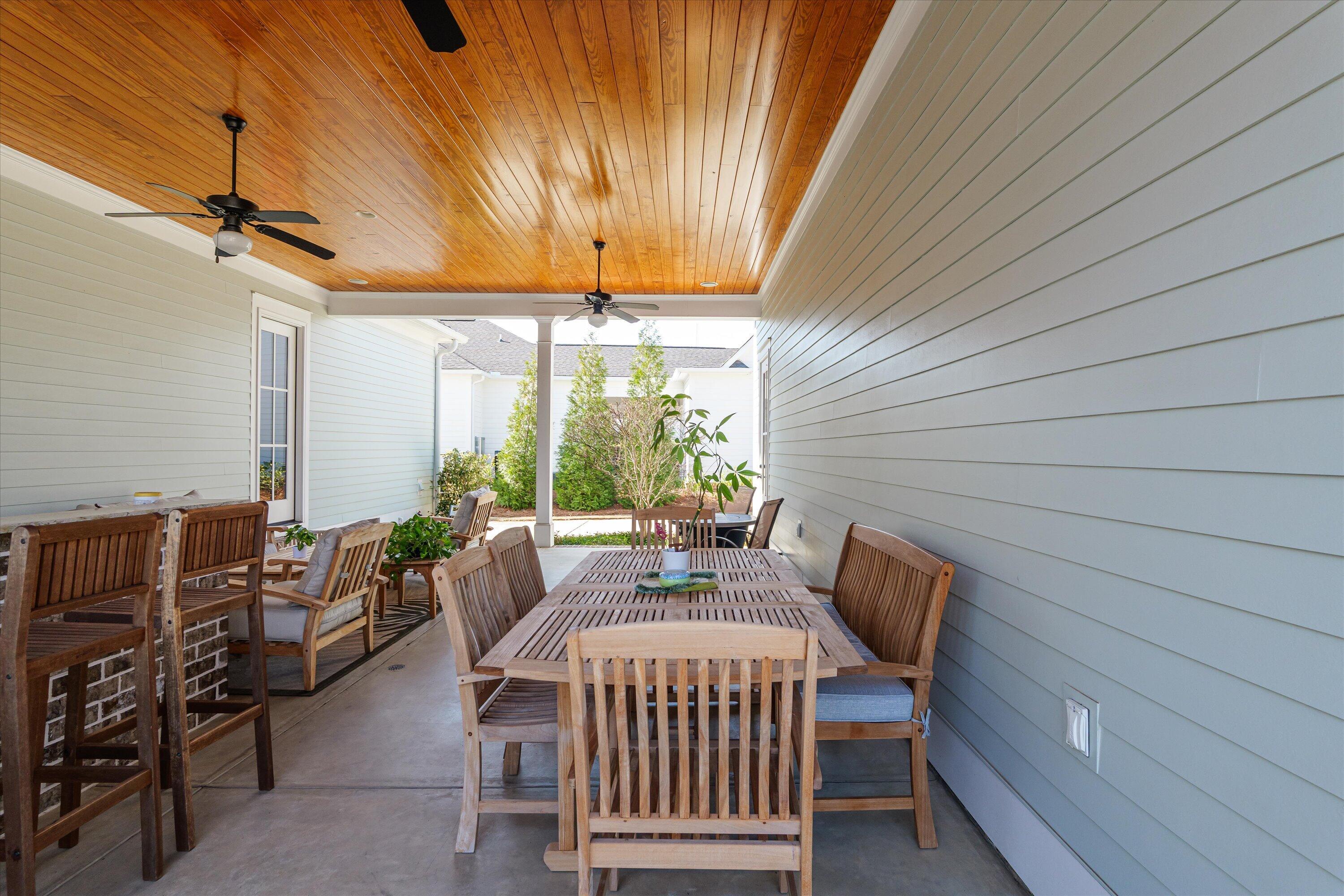 818 Kestrel Drive
