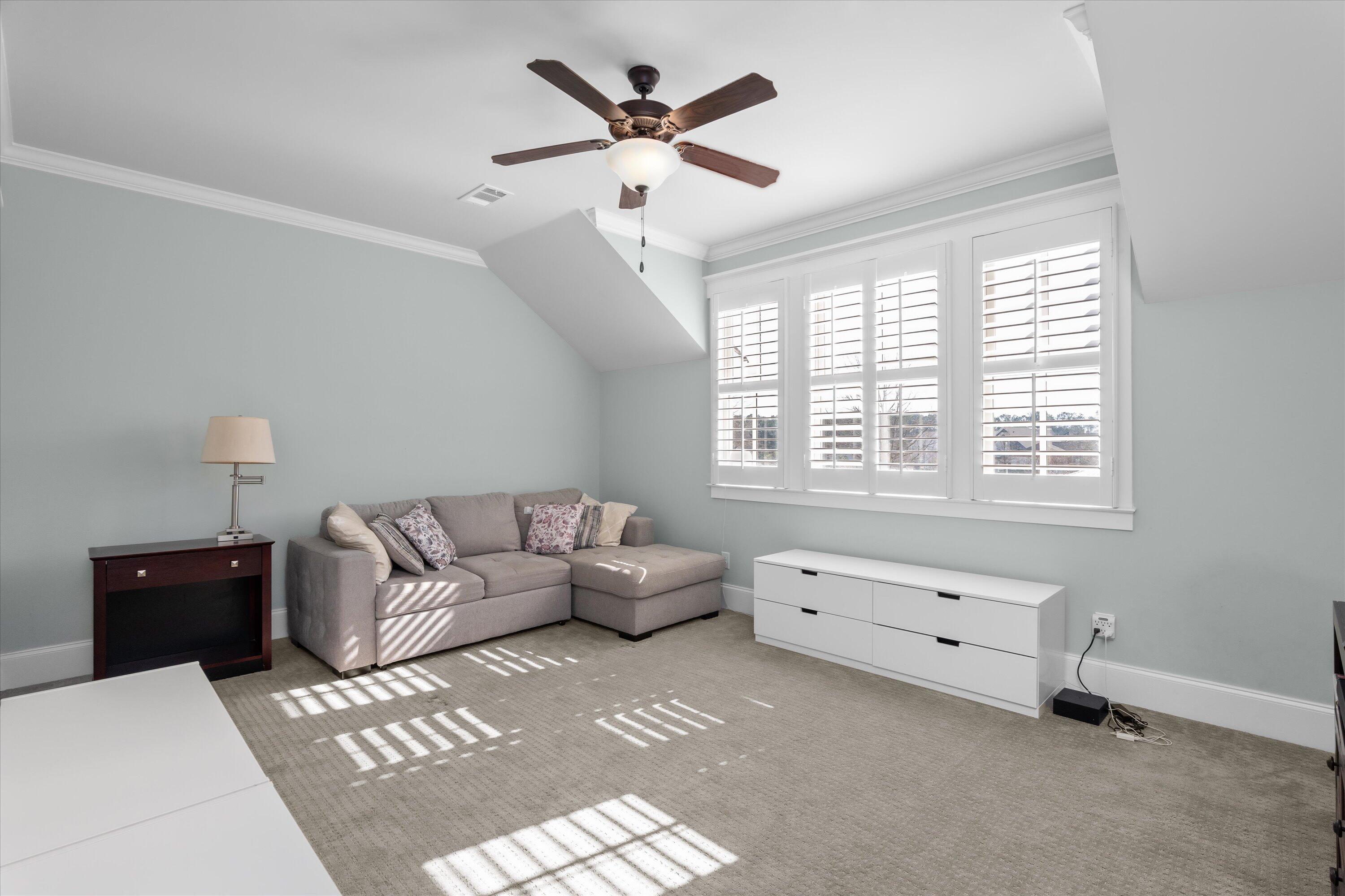 818 Kestrel Drive