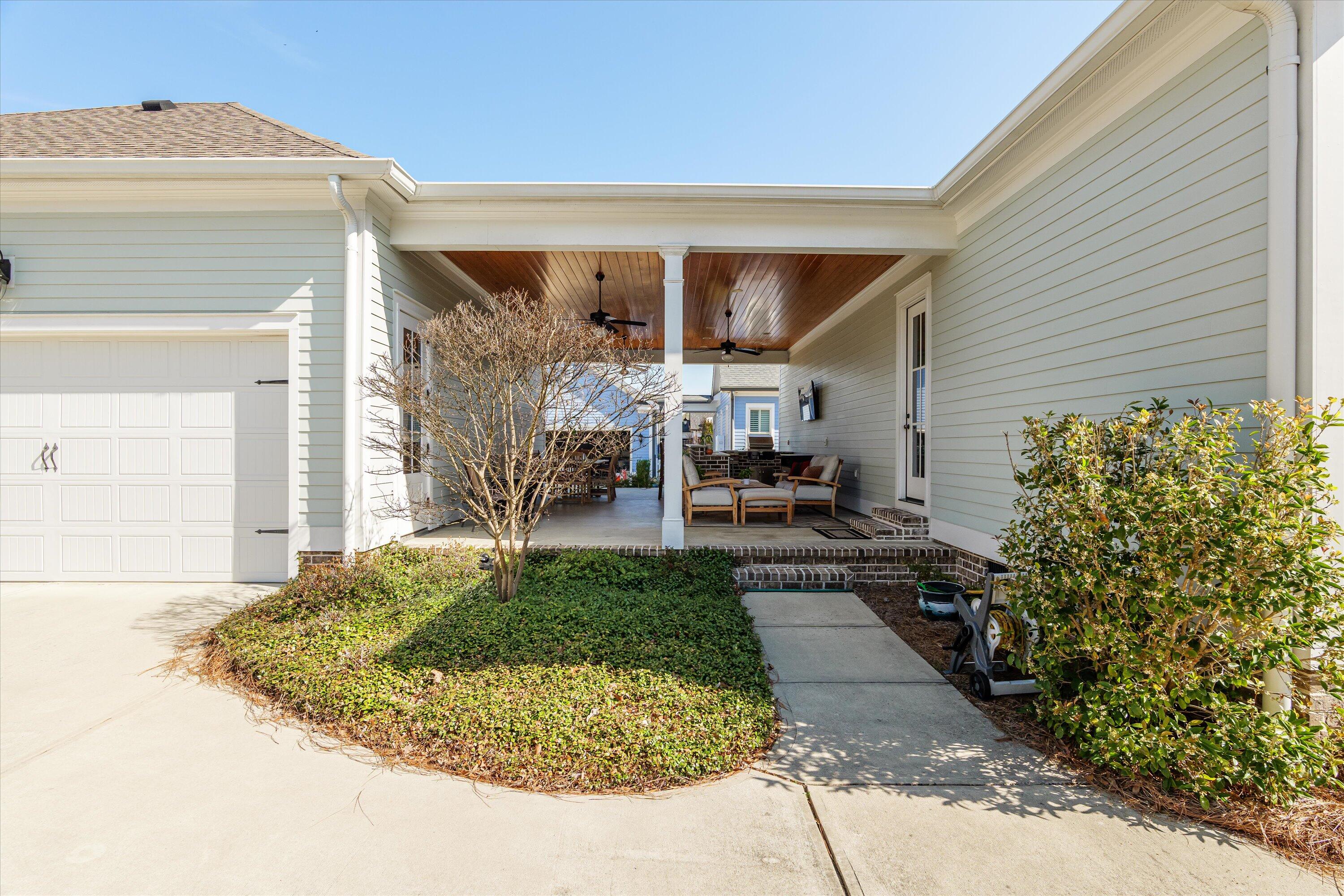 818 Kestrel Drive
