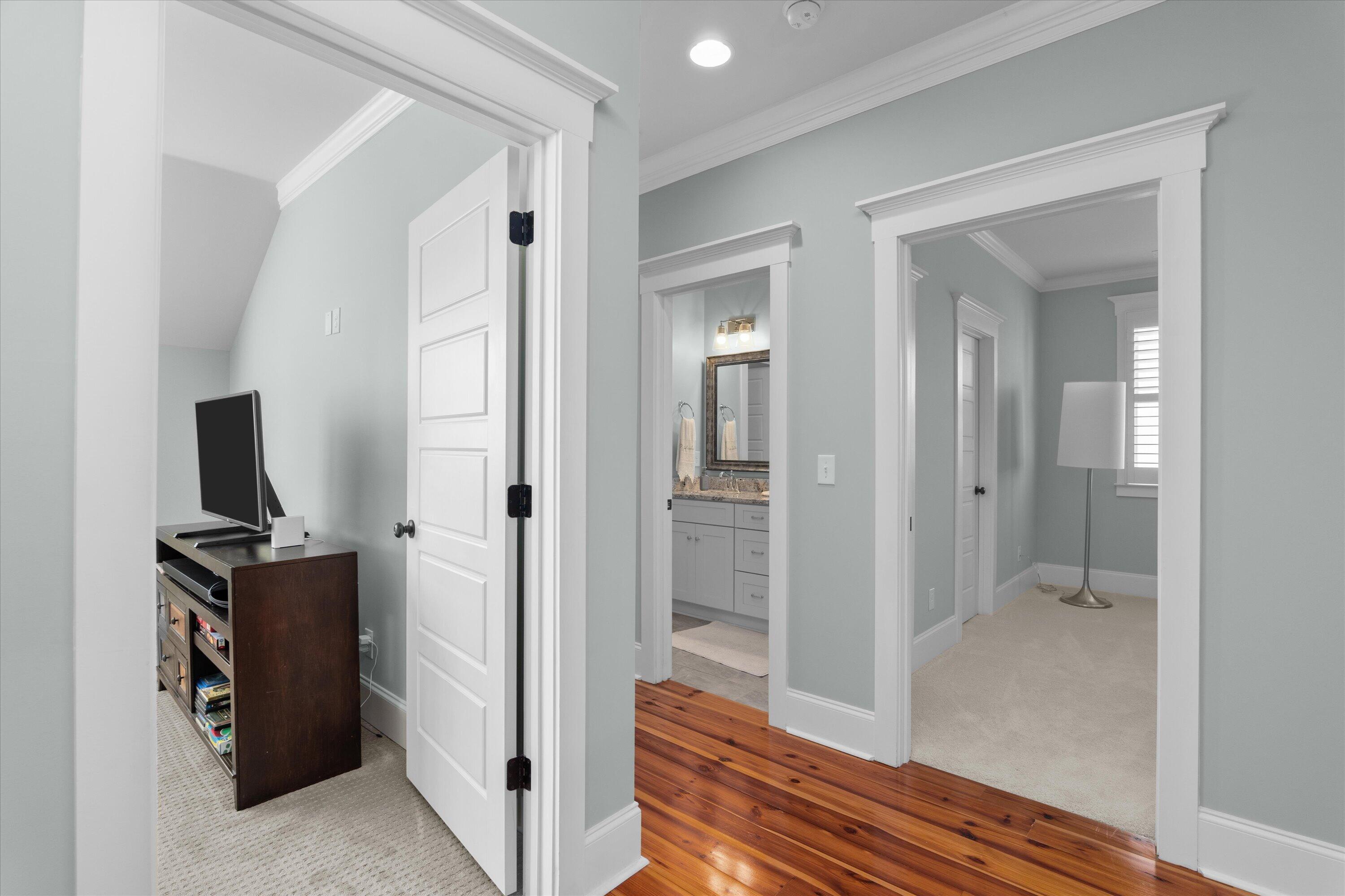 818 Kestrel Drive