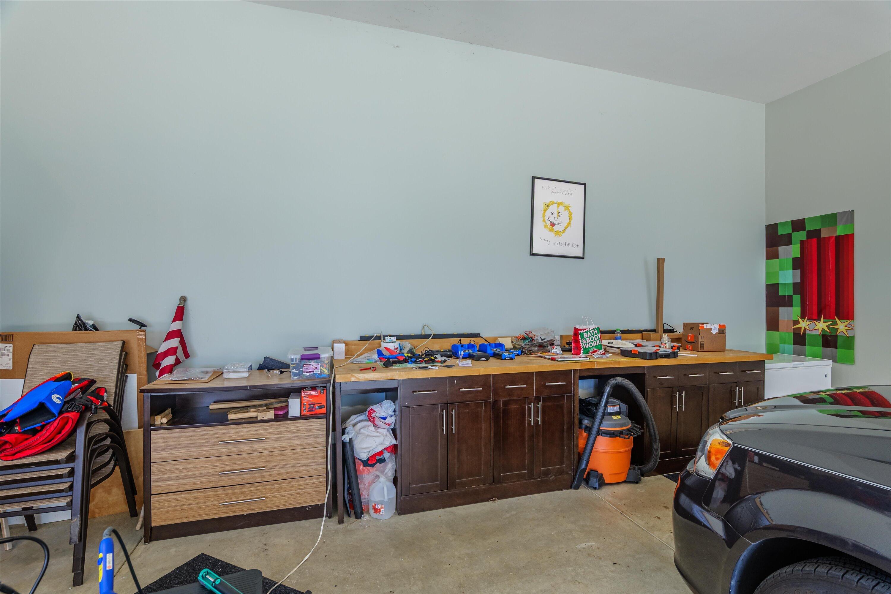 818 Kestrel Drive
