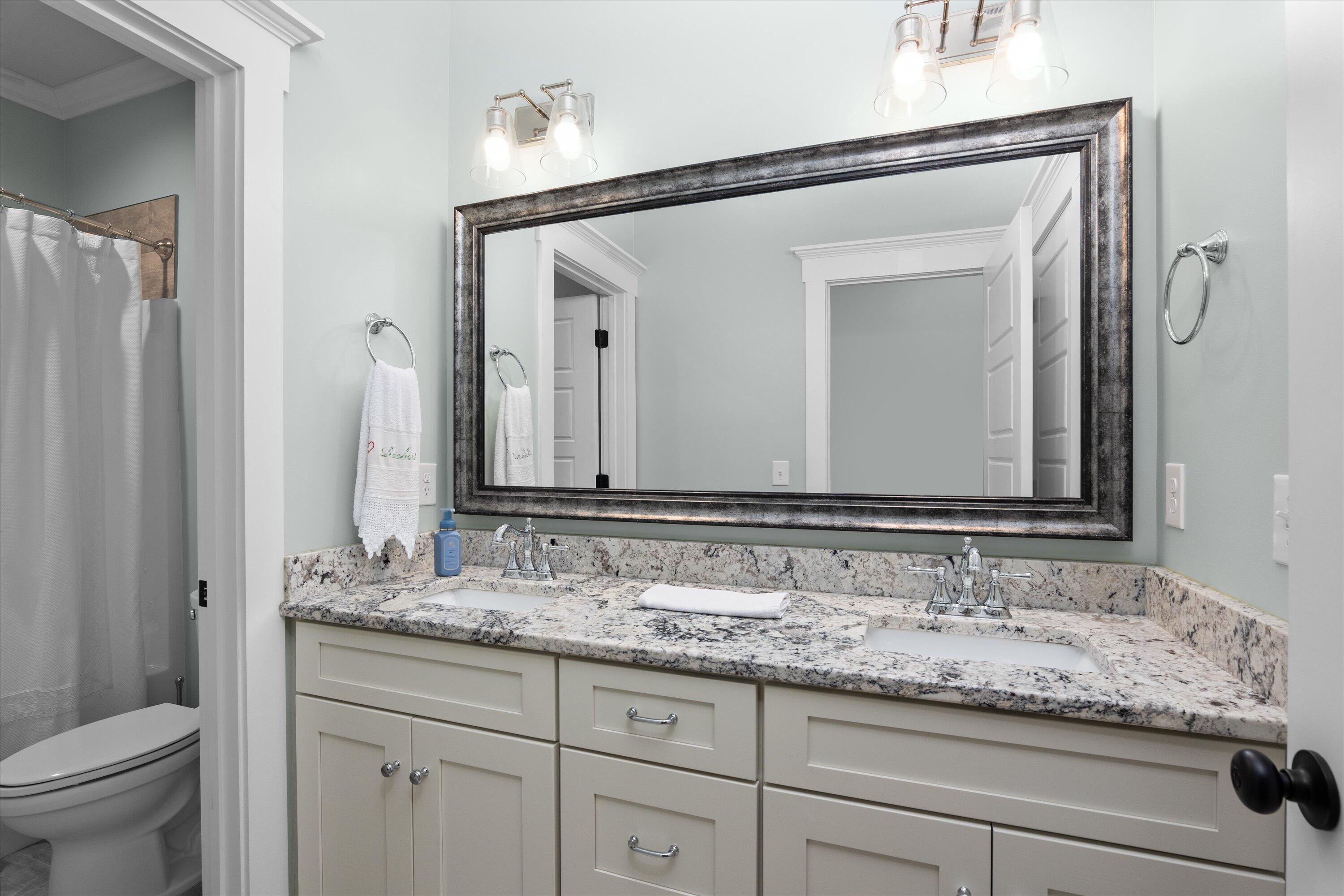 818 Kestrel Drive