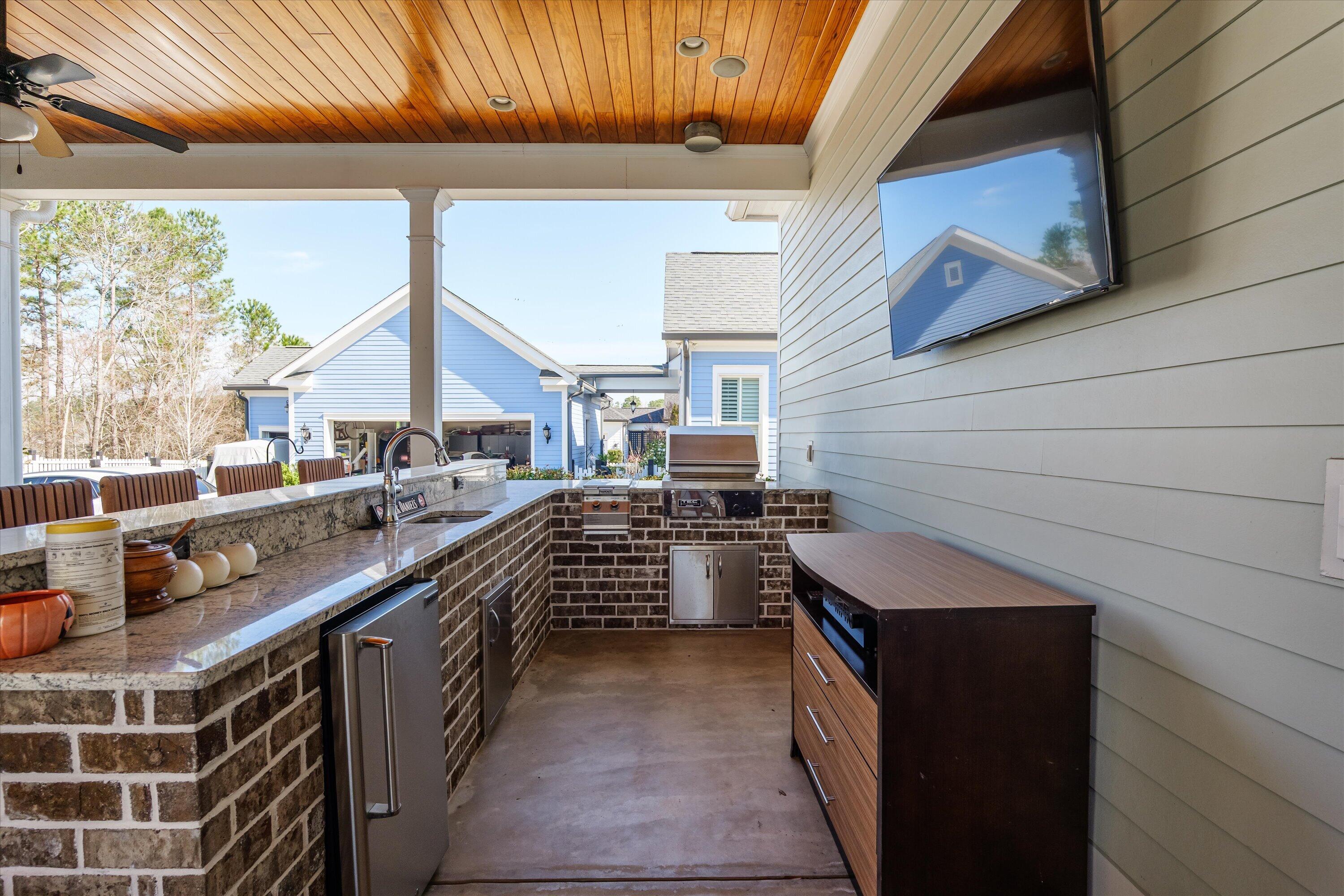 818 Kestrel Drive