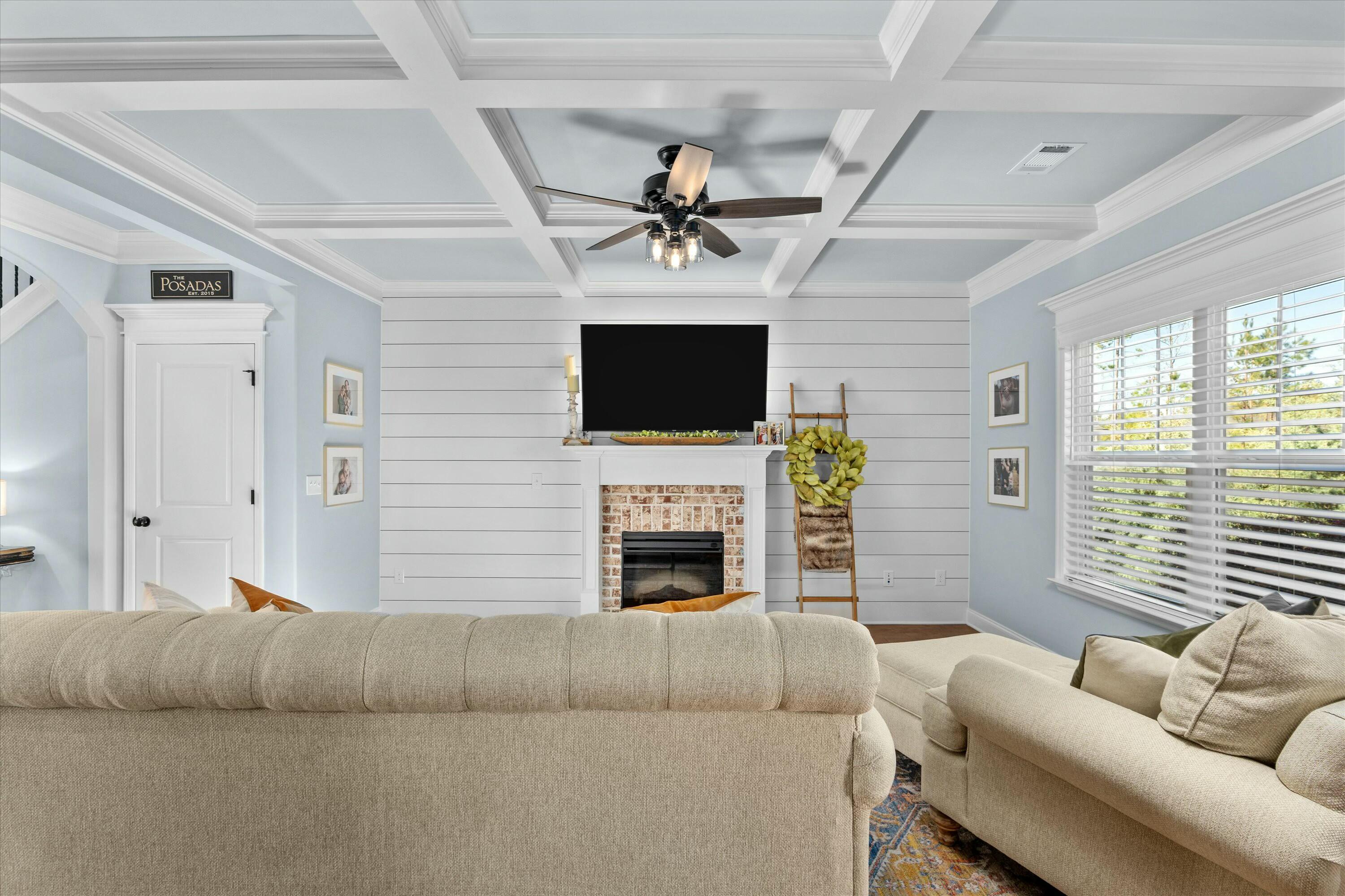 2562 Traverse Trail