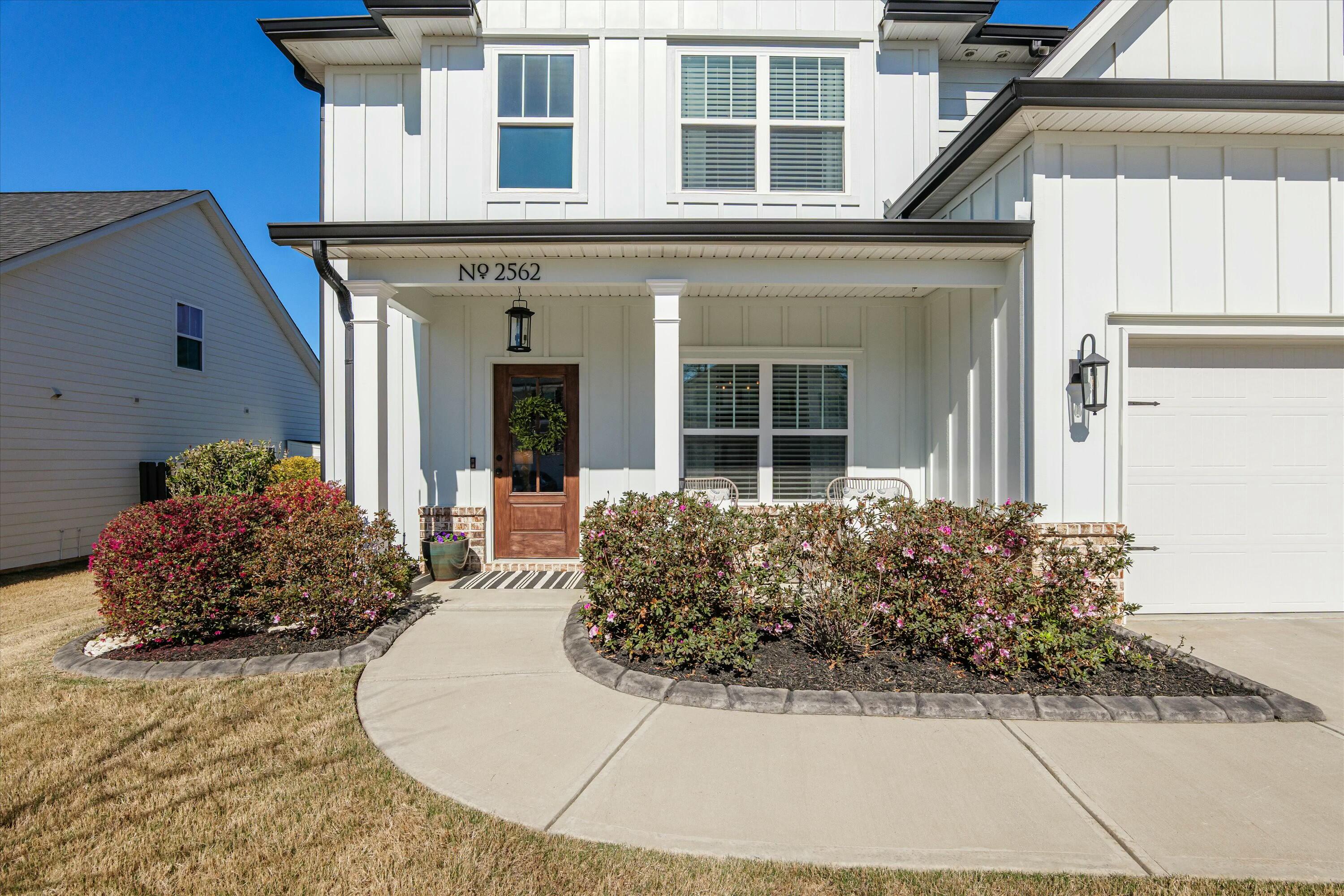 2562 Traverse Trail