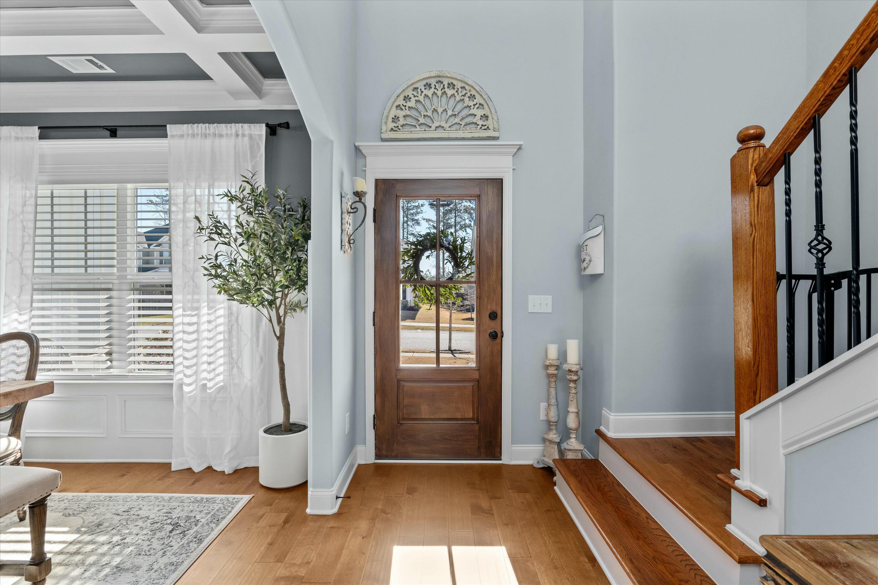 2562 Traverse Trail